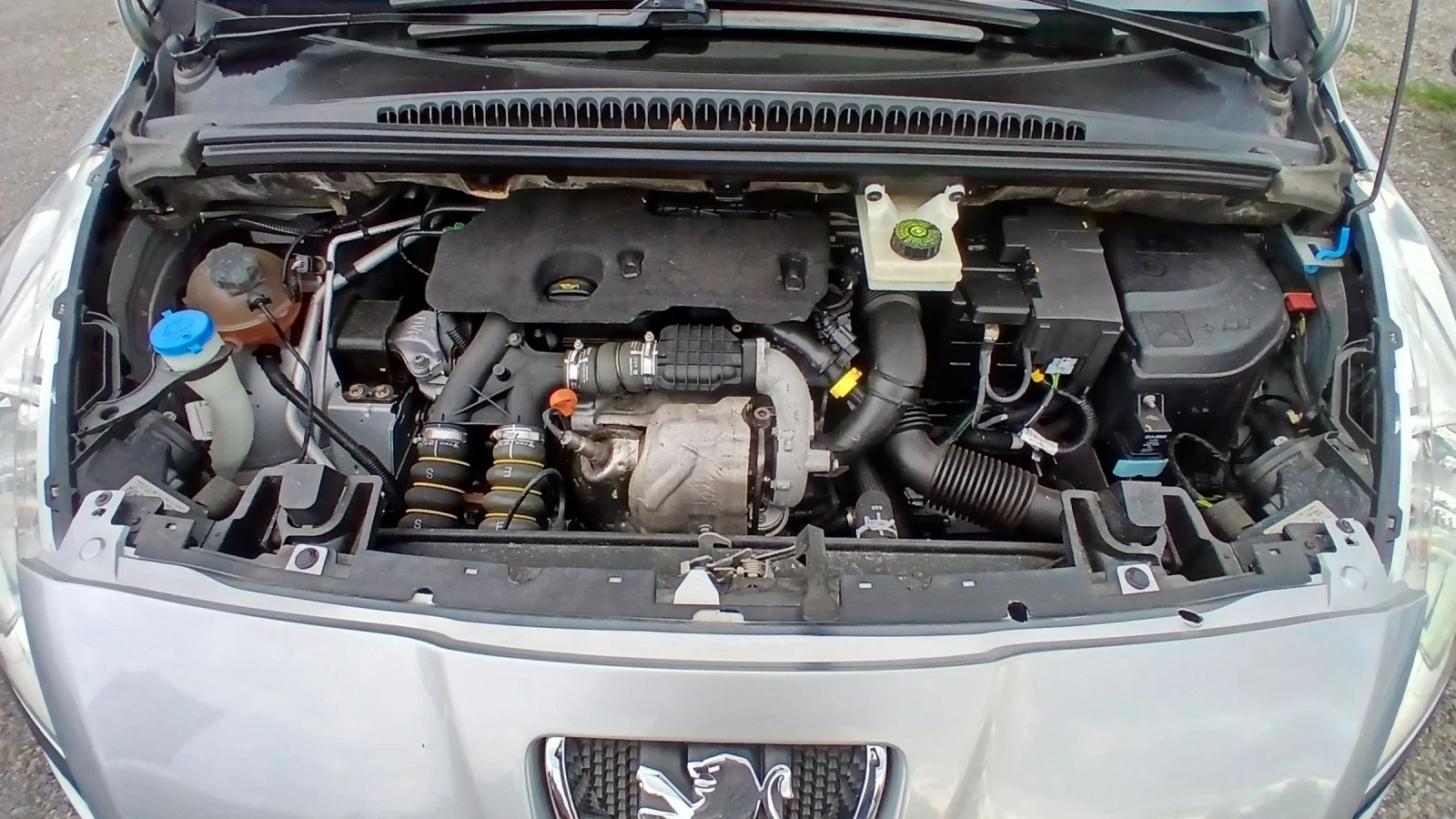 Peugeot 5008 1.6 HDI | Mobile.bg — изображение 11