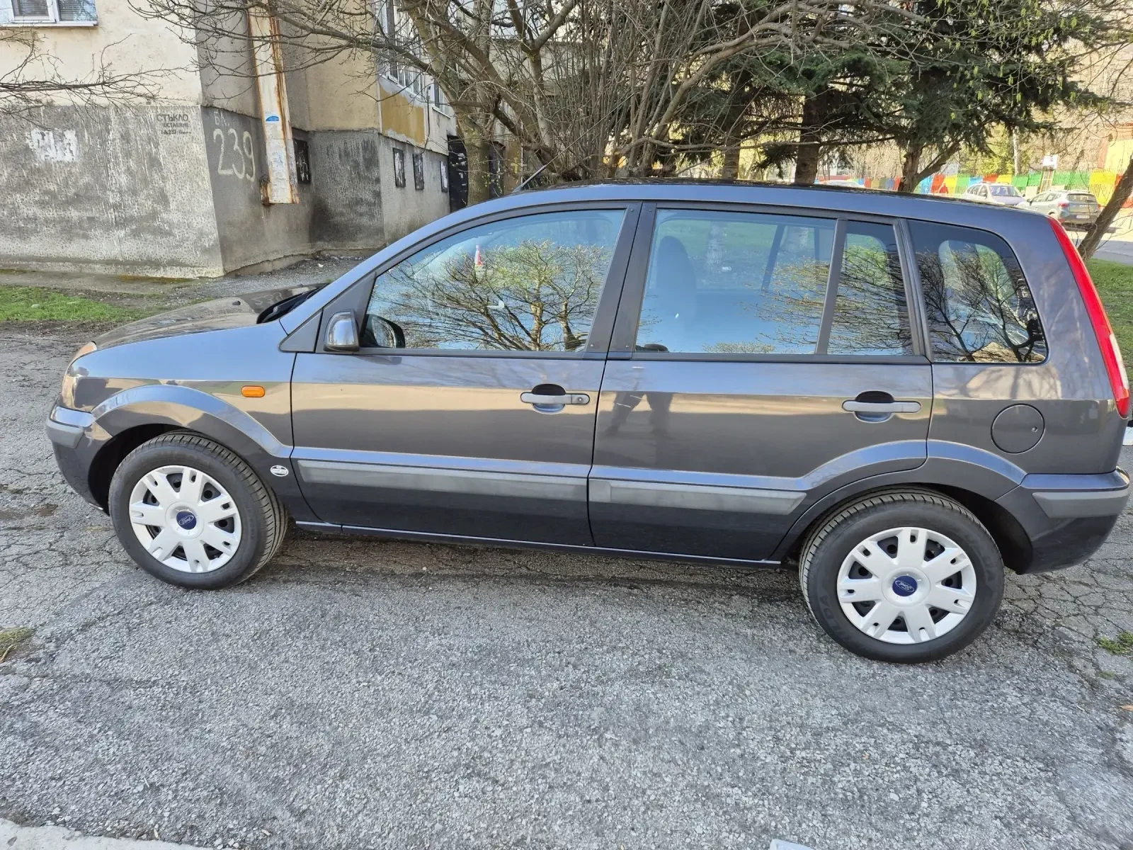 Ford Fusion Комби - изображение 5