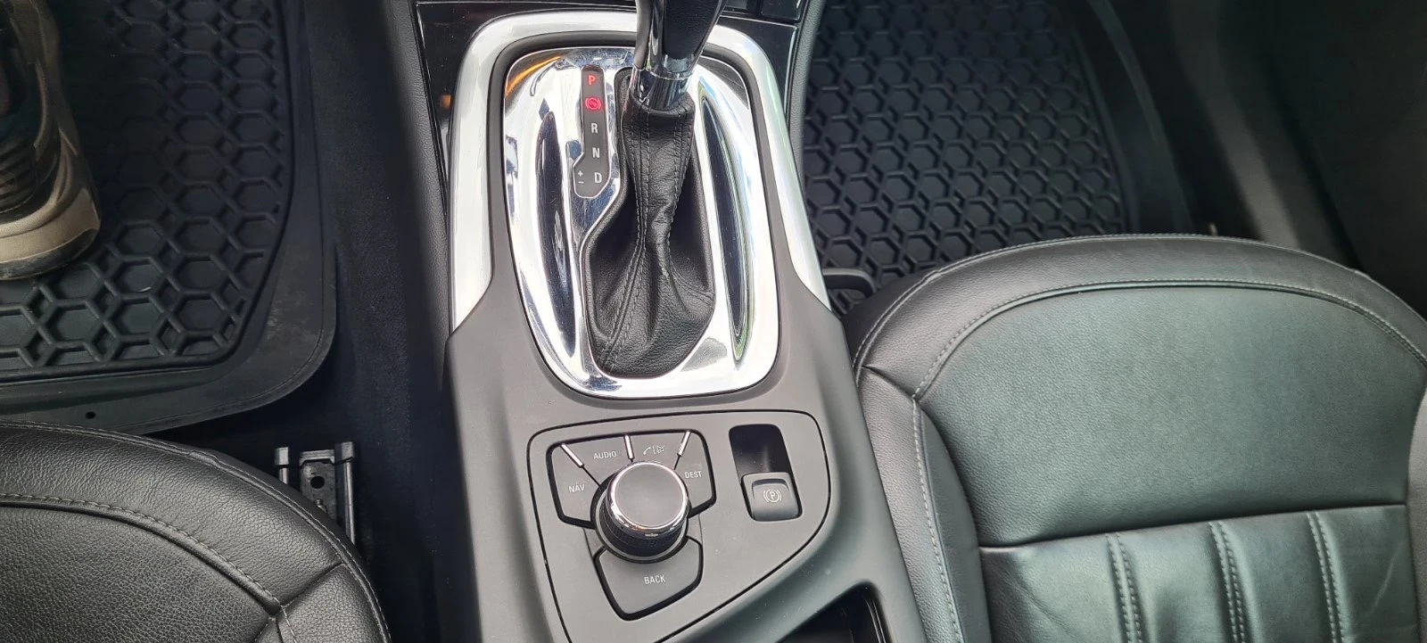 Opel Insignia CDTI 2.0 - изображение 10