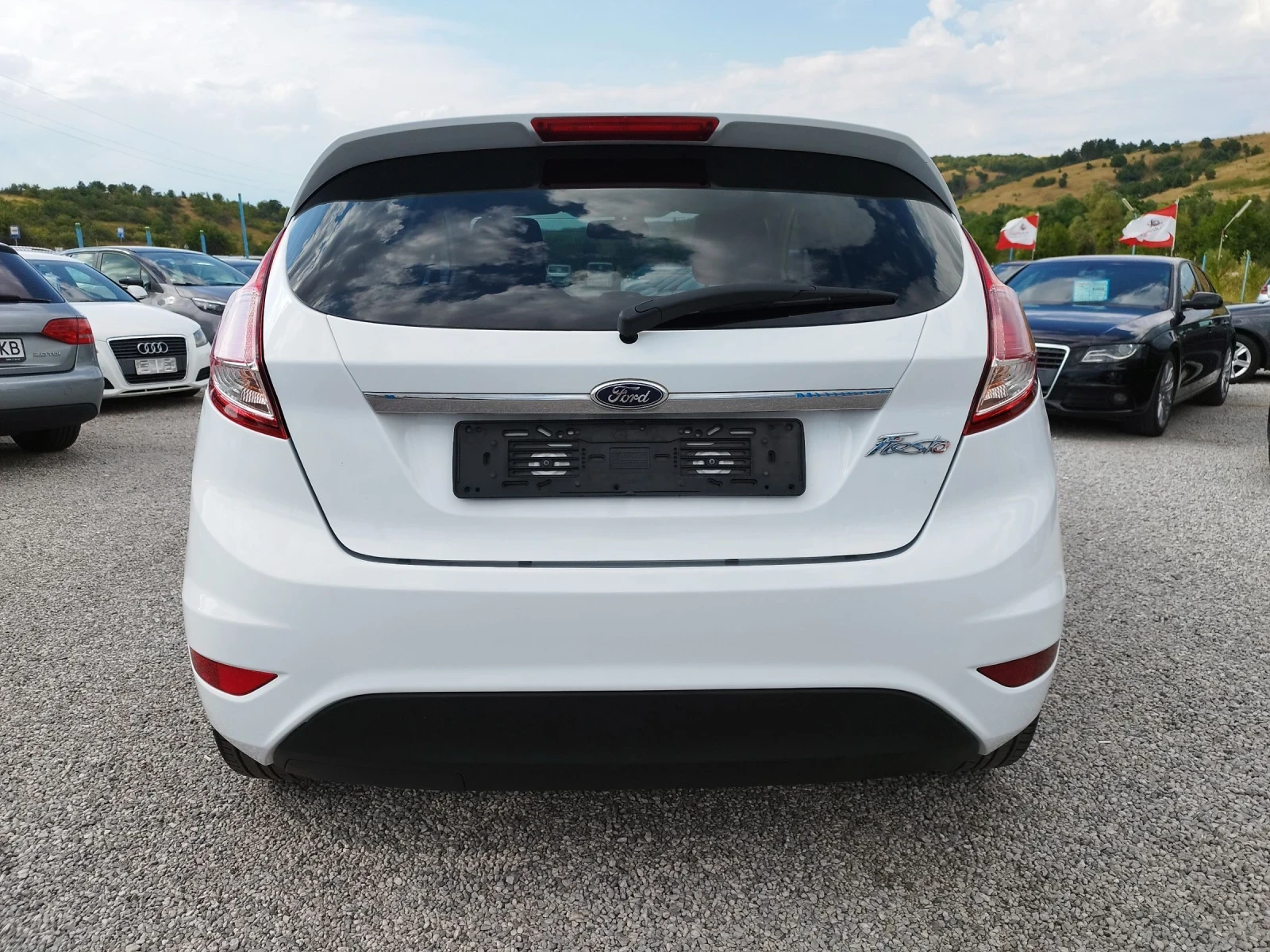 Ford Fiesta 1.5TDCI 75кс.TITANIUM - изображение 4