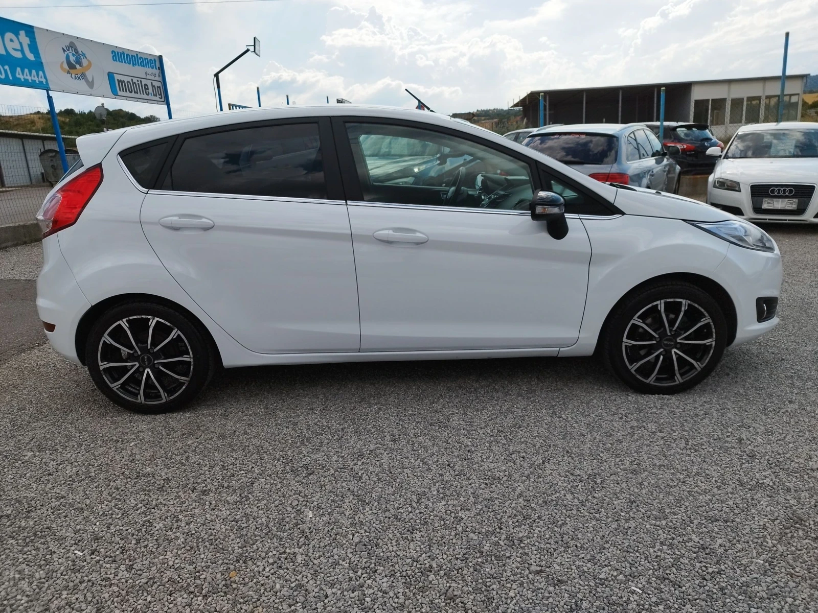 Ford Fiesta 1.5TDCI 75кс.TITANIUM - изображение 6