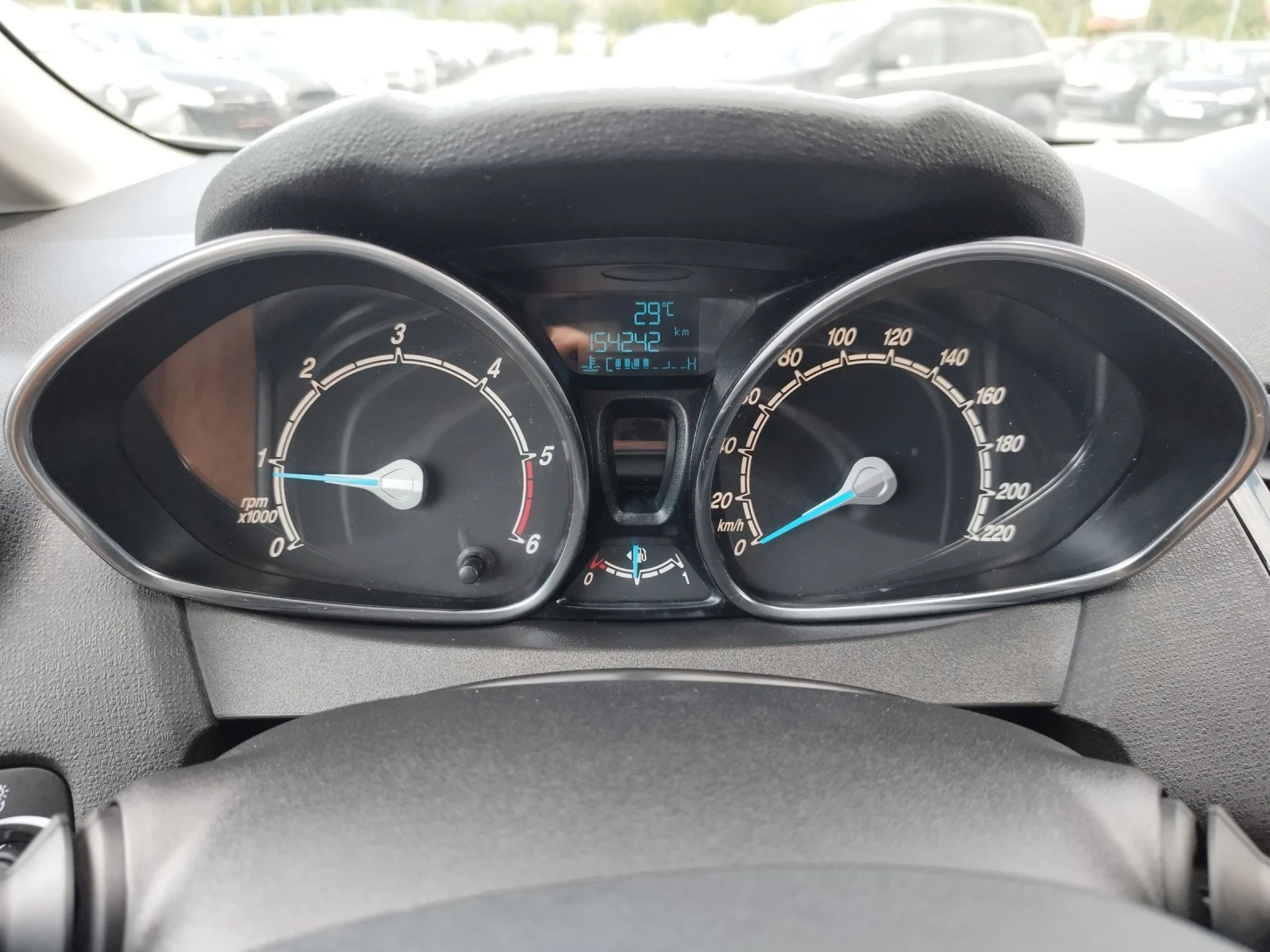 Ford Fiesta 1.5TDCI 75кс.TITANIUM | Mobile.bg — изображение 17