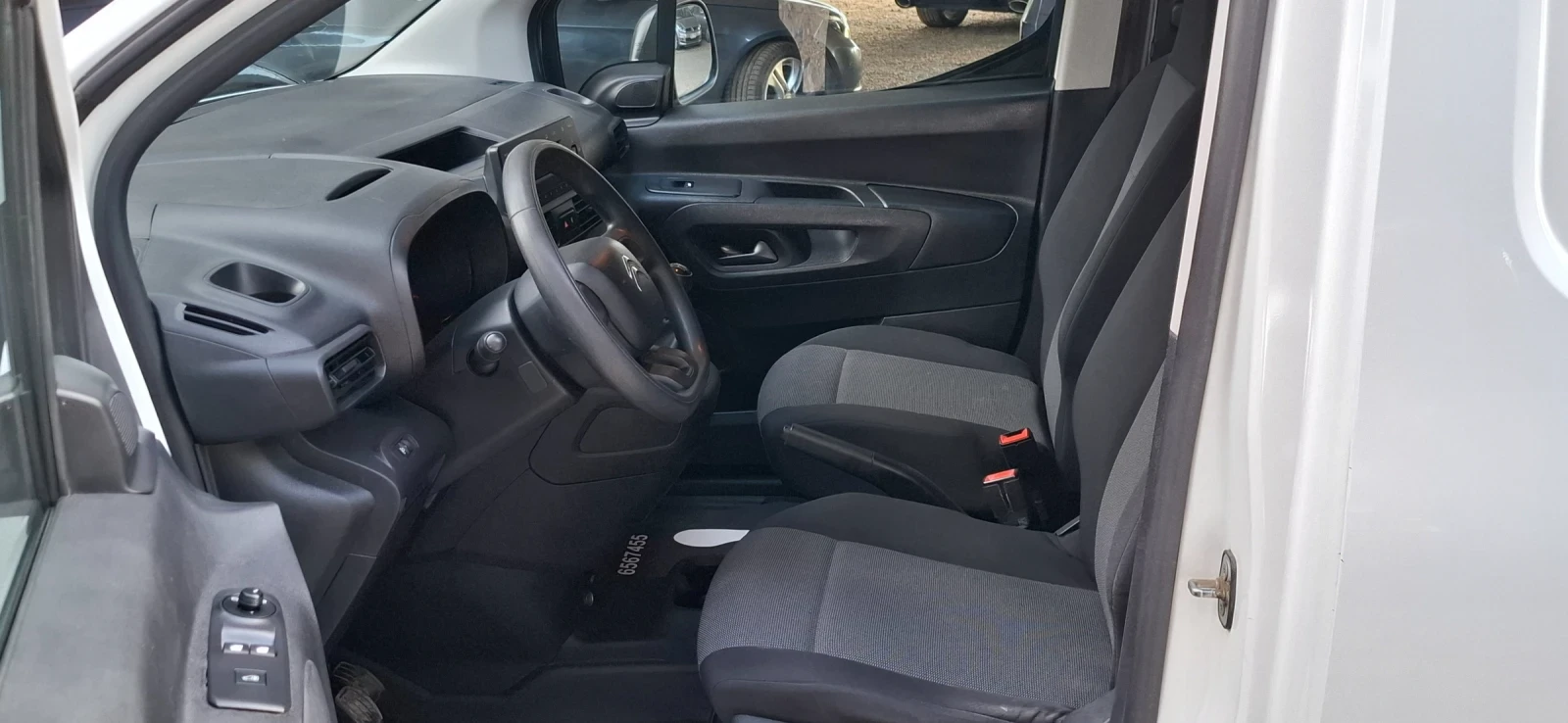 Citroen Berlingo 1.5 Hdi new Model Климатик | Mobile.bg — изображение 12