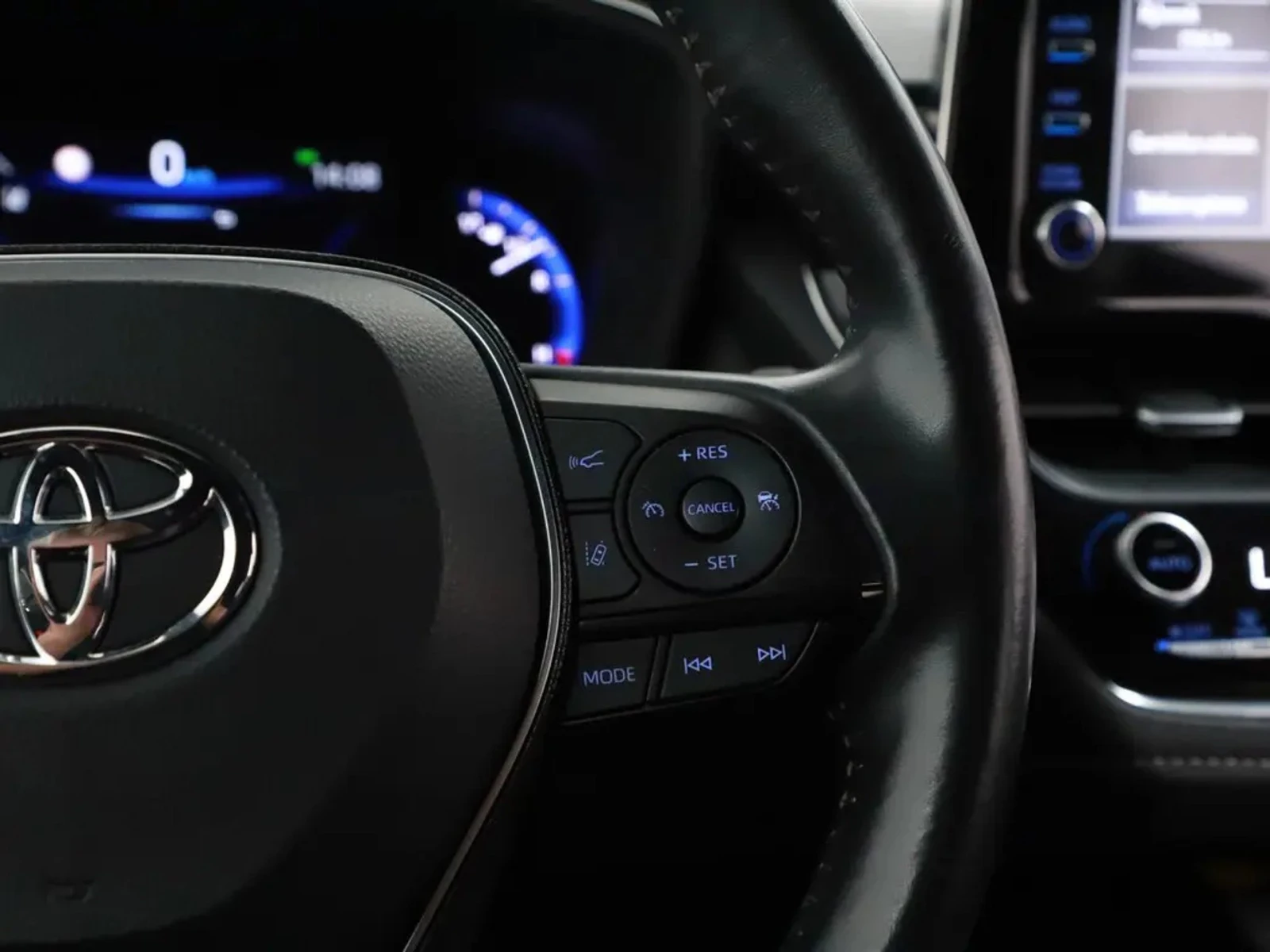 Toyota Corolla Executive Plus/   2030. | Mobile.bg   12