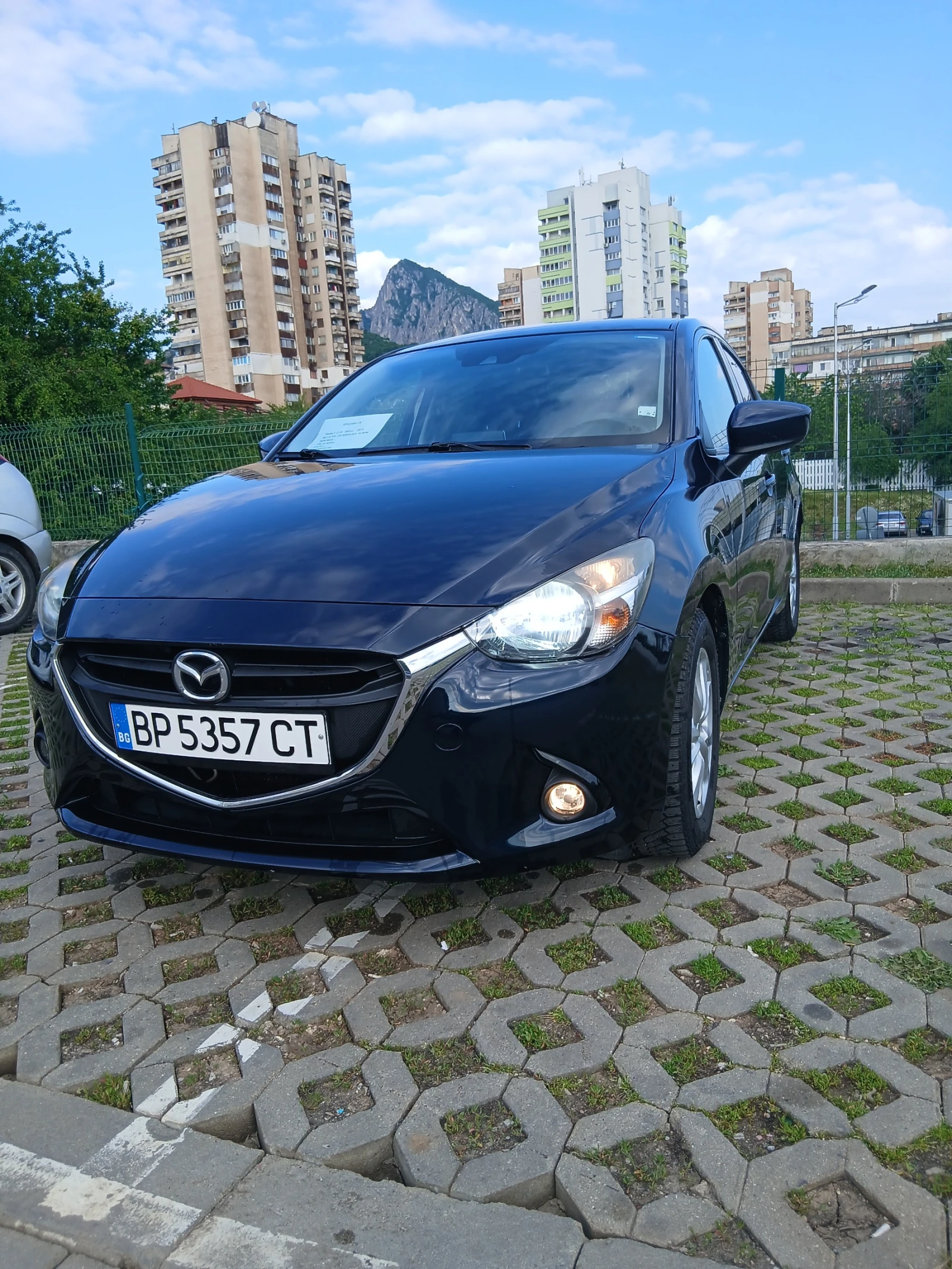 Mazda 2 SKYACTIV1.5D ;ОБСЛУЖЕНА EURO6;НОВ ВНОС , снимка 3 - Автомобили и джипове - 54161840