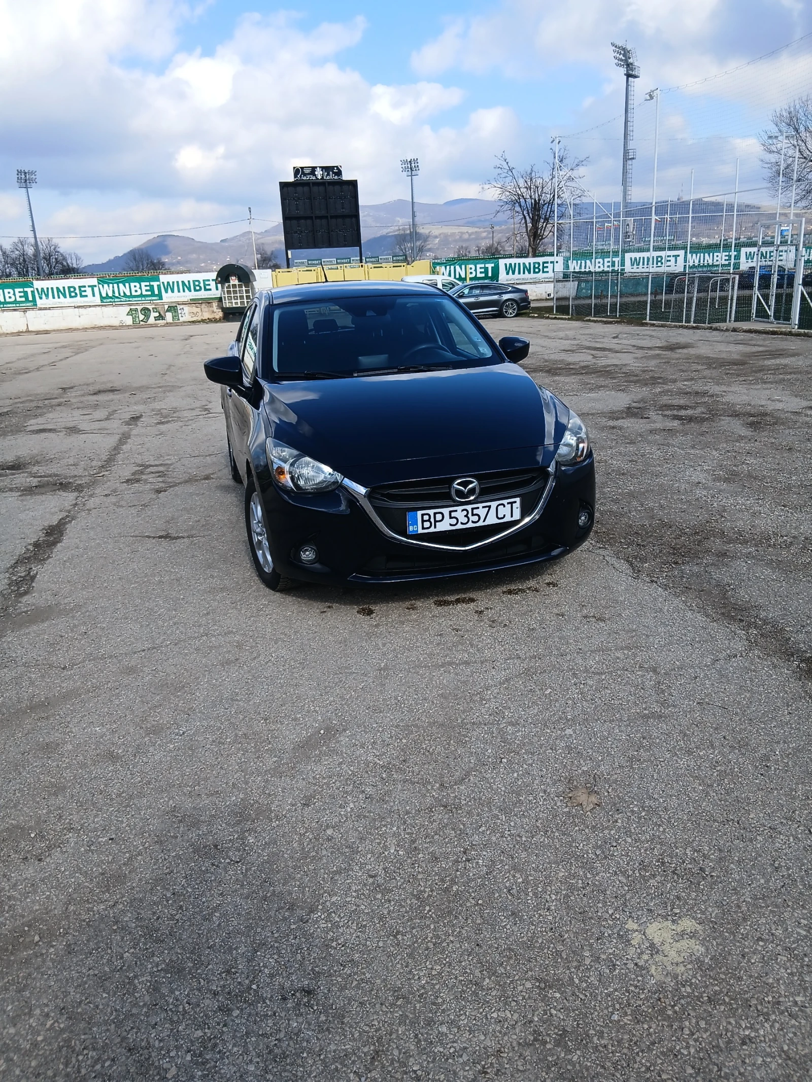 Mazda 2 SKYACTIV1.5D ;ОБСЛУЖЕНА EURO6;НОВ ВНОС , снимка 2 - Автомобили и джипове - 53154280
