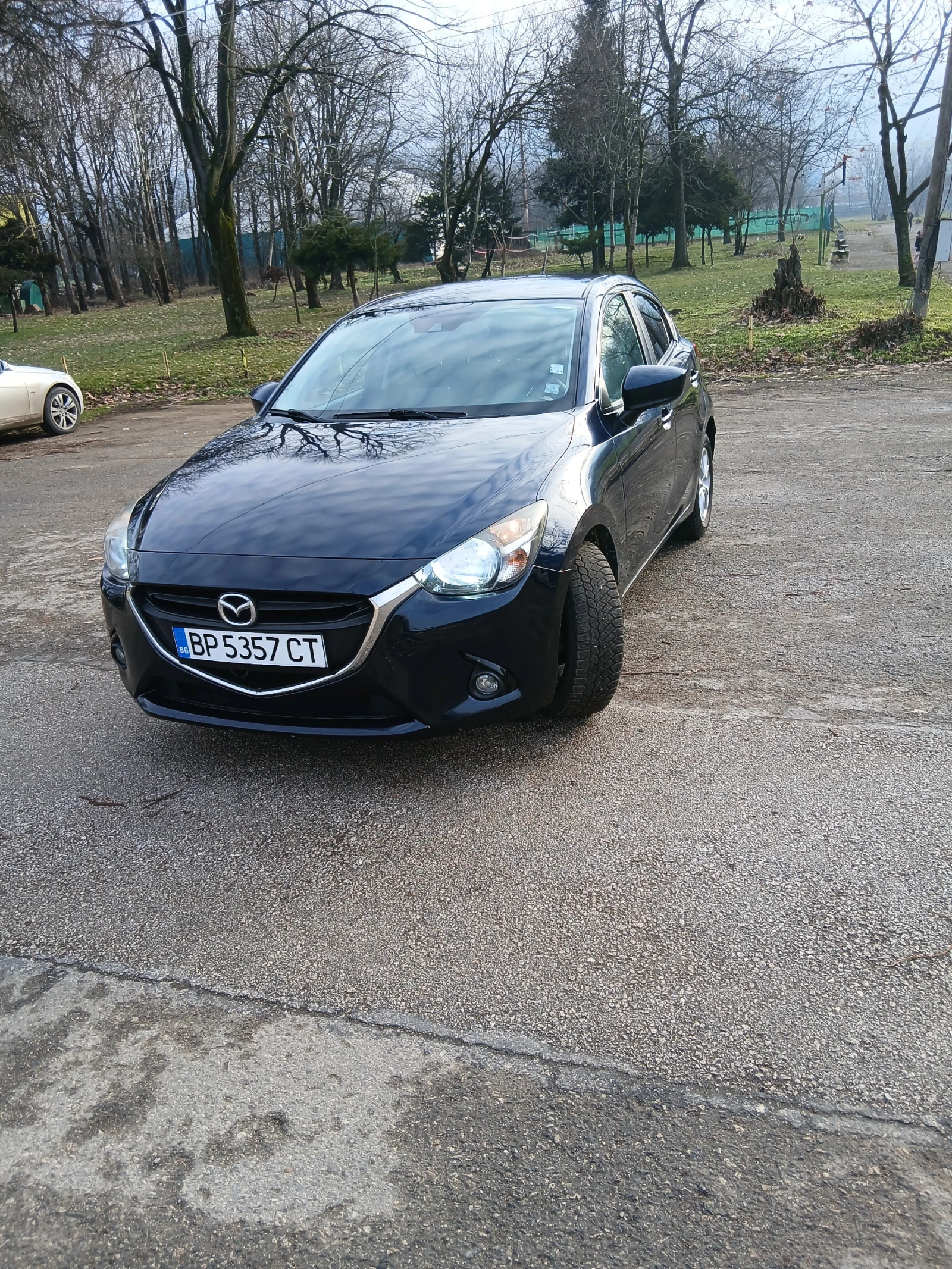 Mazda 2 SKYACTIV1.5D ;ОБСЛУЖЕНА EURO6;НОВ ВНОС , снимка 3 - Автомобили и джипове - 53154280