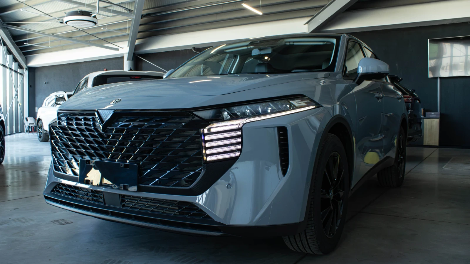 DONGFENG Vanucia V-Online | Mobile.bg � ����������� 2