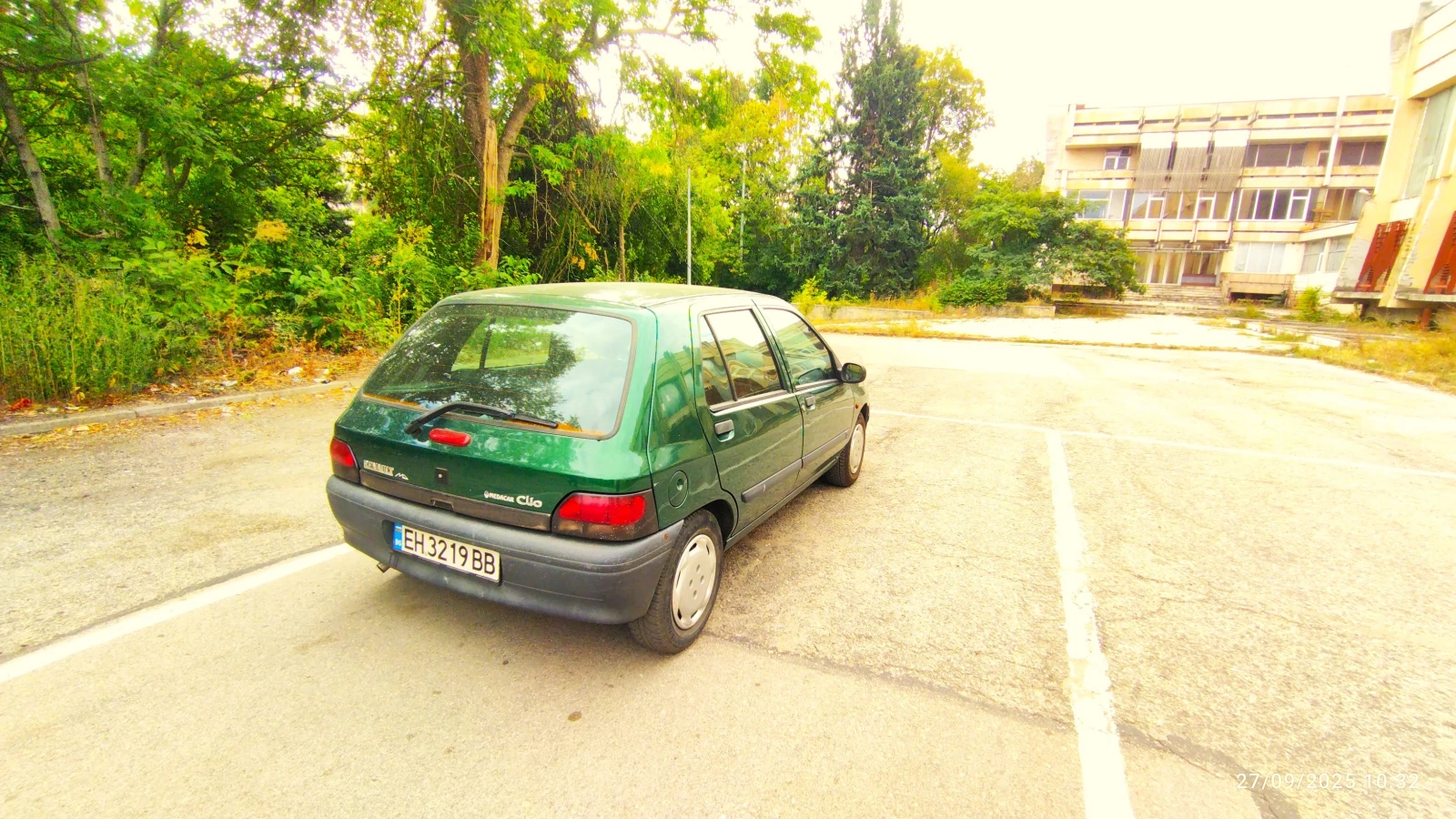 Renault Clio 1.2, снимка 5 - Автомобили и джипове - 53746335