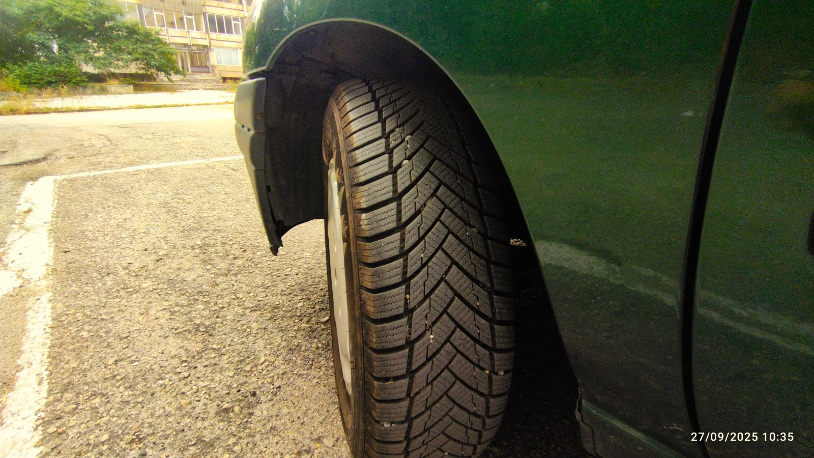 Renault Clio 1.2, снимка 9 - Автомобили и джипове - 53746335