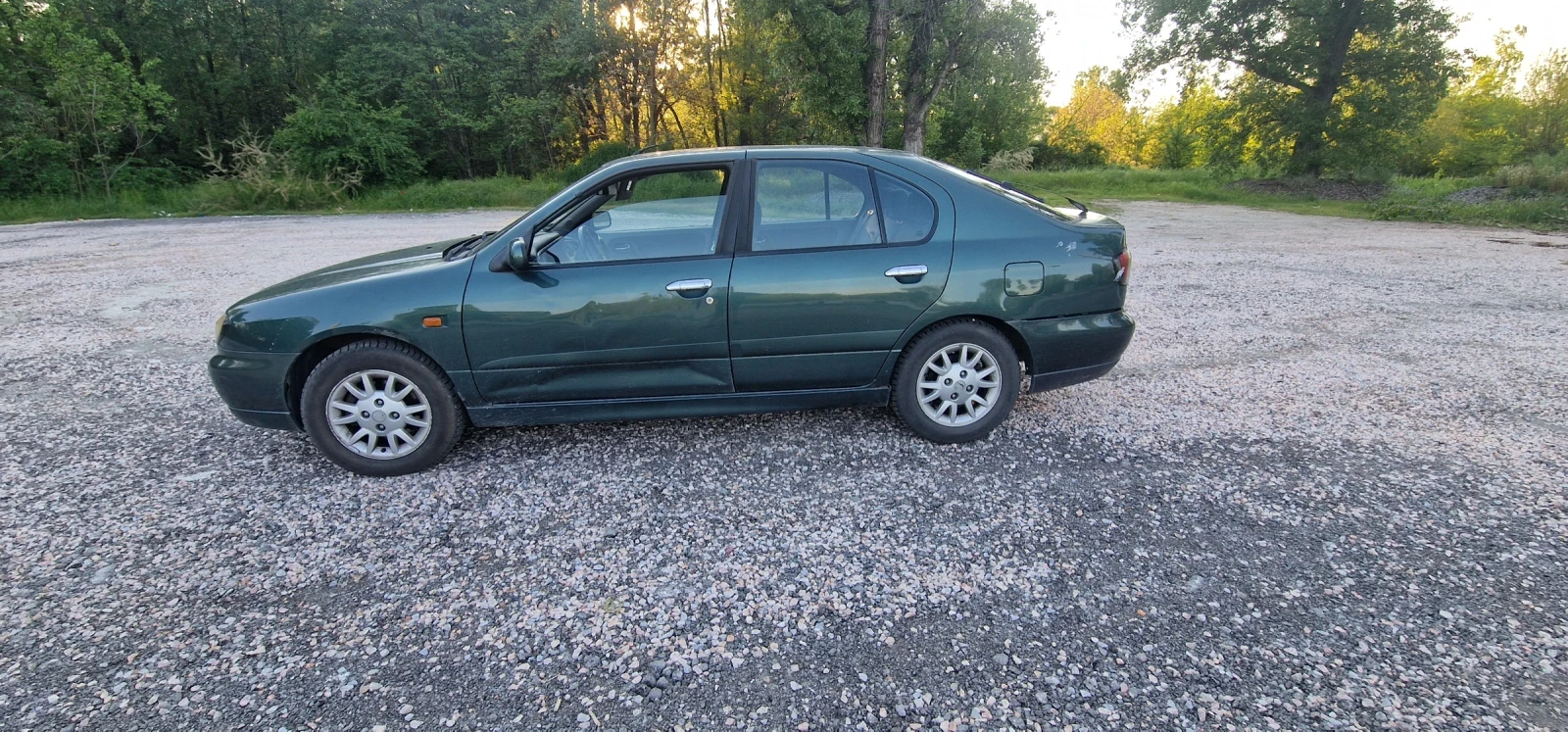 Nissan Primera 1.8i
