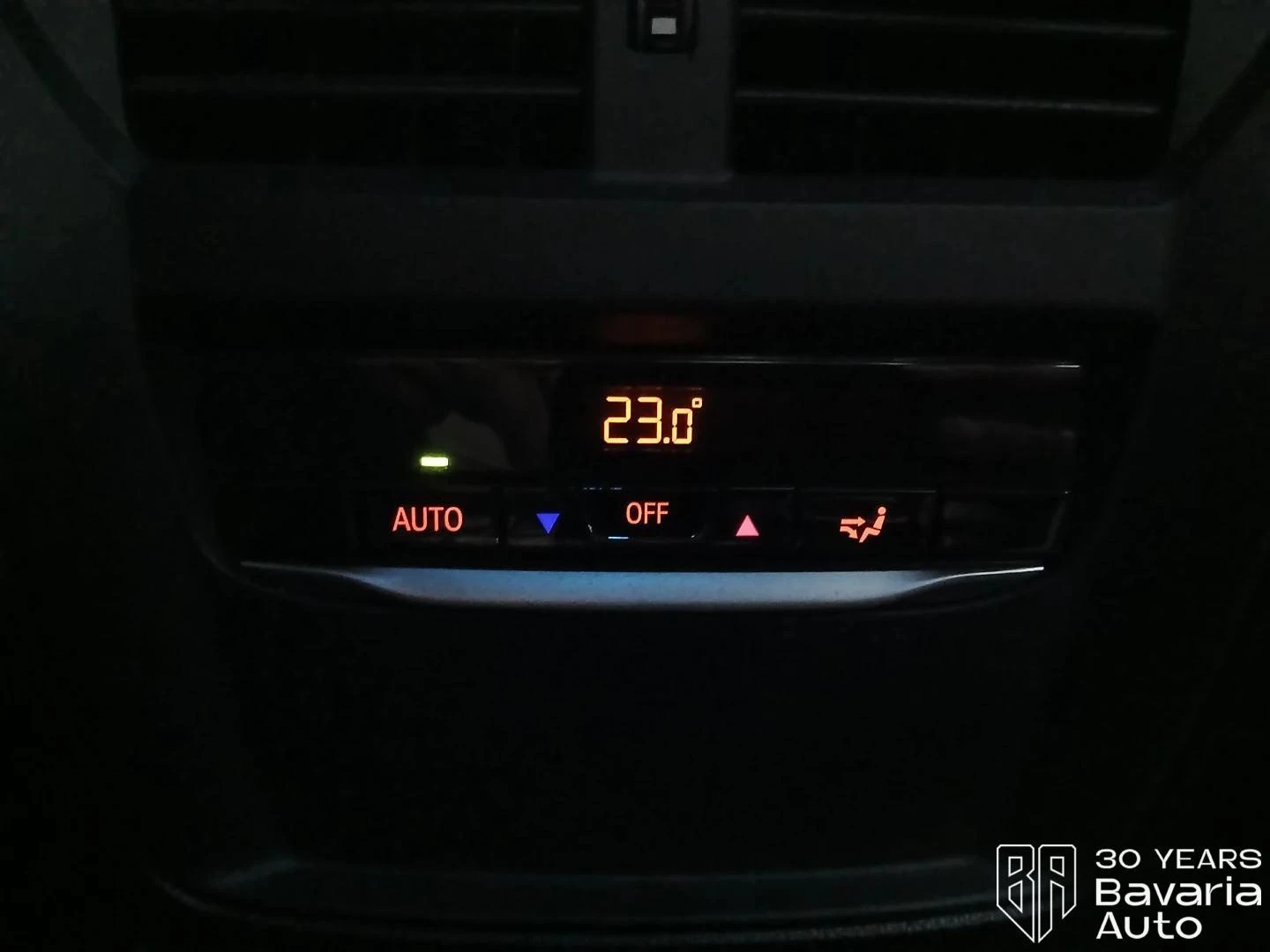 BMW M4 Competition xDrive Coupe Sportautomatic, снимка 16 - Автомобили и джипове - 54706100