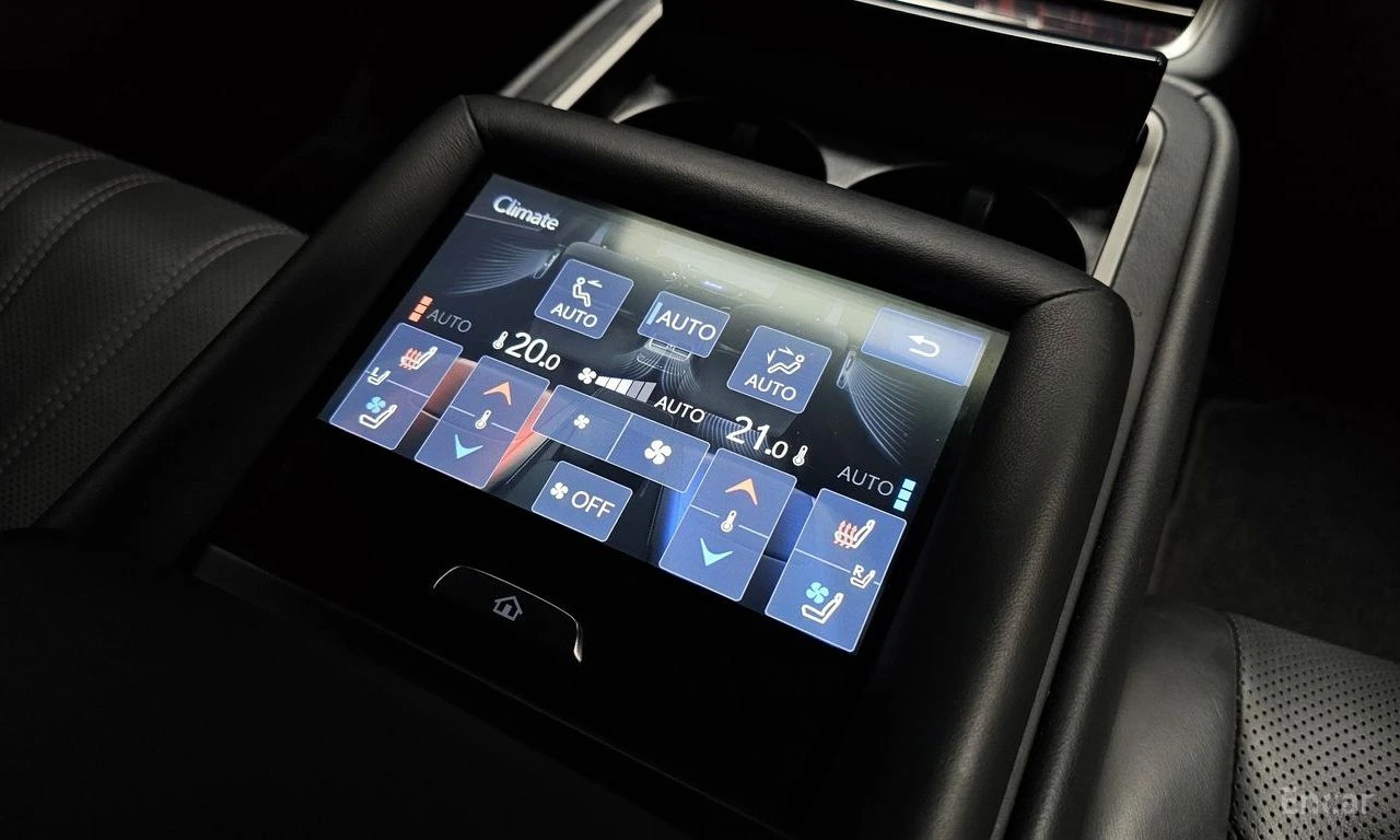 Lexus LS 500 5th GEN* 3.5* LUXURARY* AWD* ПОДГРЕВ* ОБДУХВАНЕ* , снимка 8 - Автомобили и джипове - 54781592