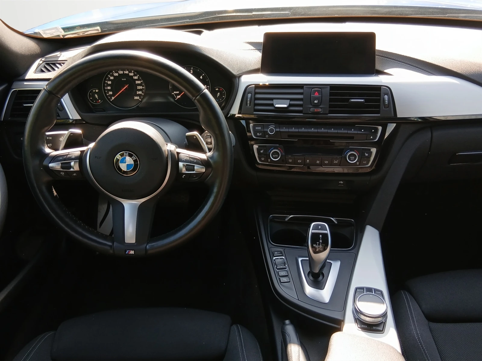 BMW 330 xDrive Гран Туризмо, снимка 7 - Автомобили и джипове - 54787511