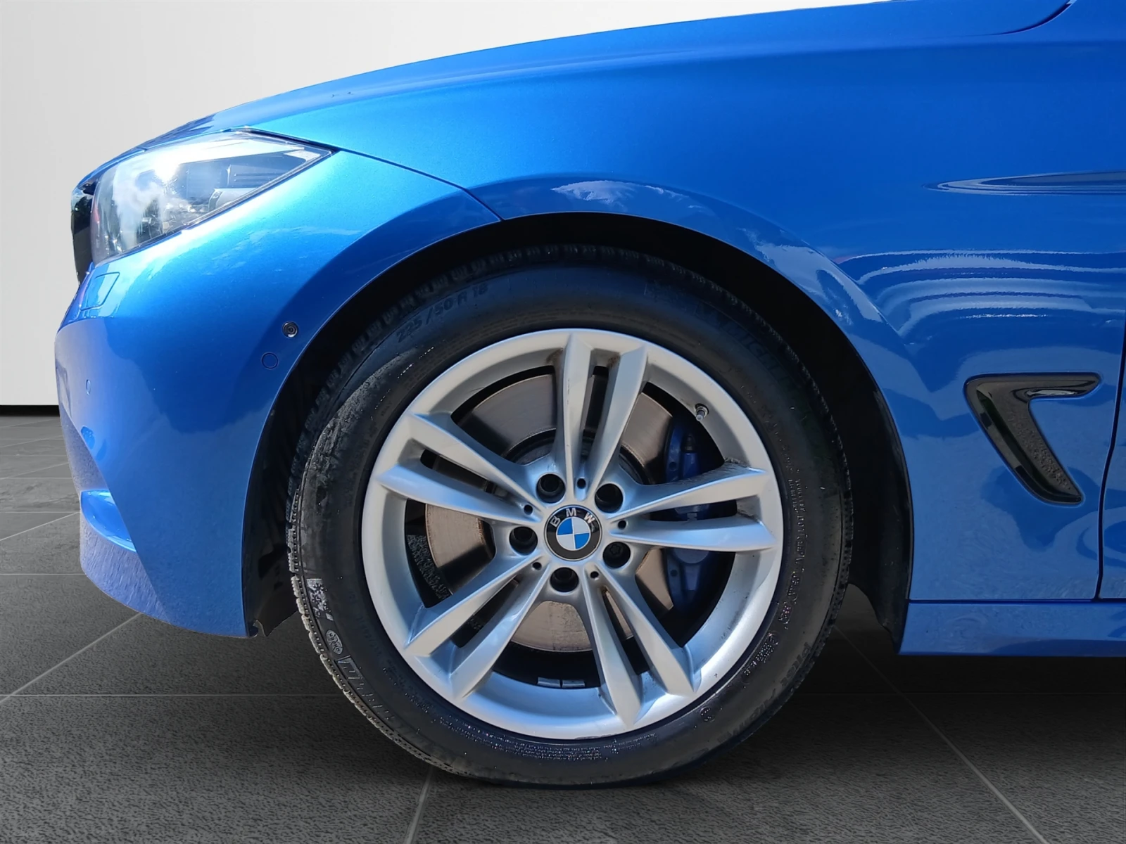 BMW 330 xDrive Гран Туризмо, снимка 5 - Автомобили и джипове - 54787511