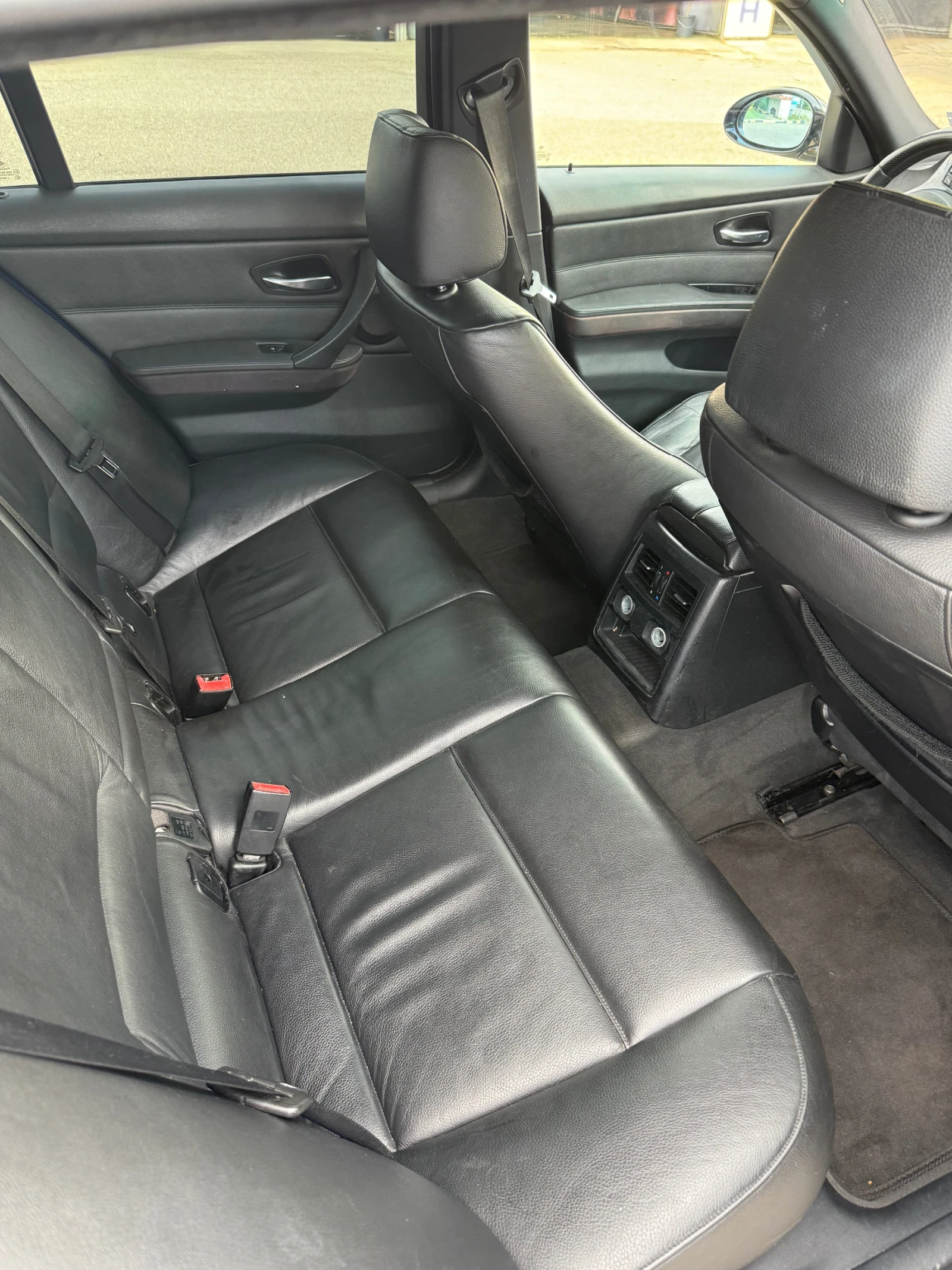 BMW 330, снимка 10 - Автомобили и джипове - 55063549