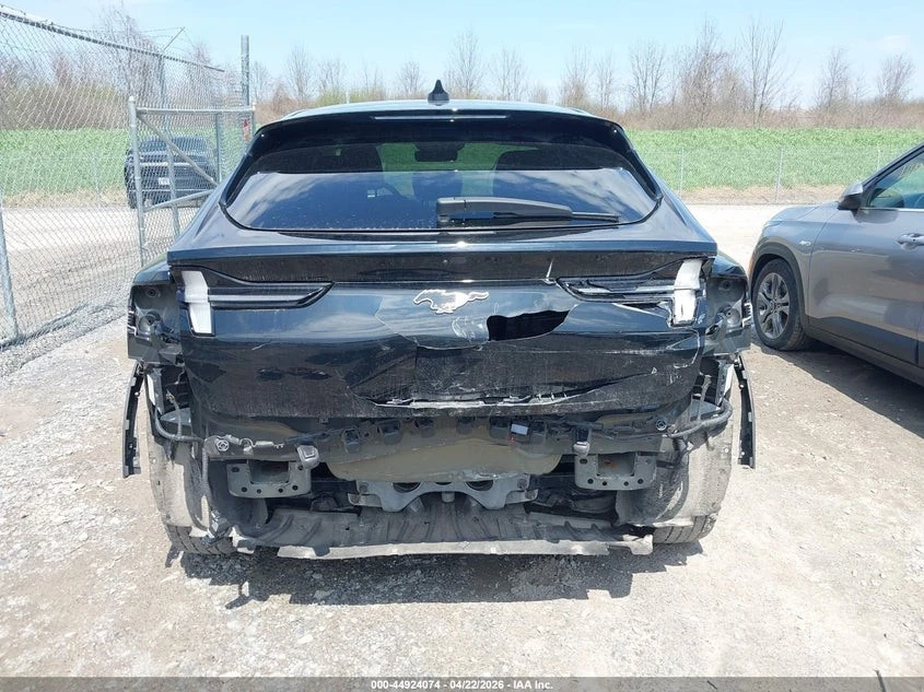 Ford Mustang Mach-E SELECT* ALL* WHEEL* DRIVE* КОЖА* ПОДГРЕВ* KEYLESS*, снимка 9 - Автомобили и джипове - 55088913