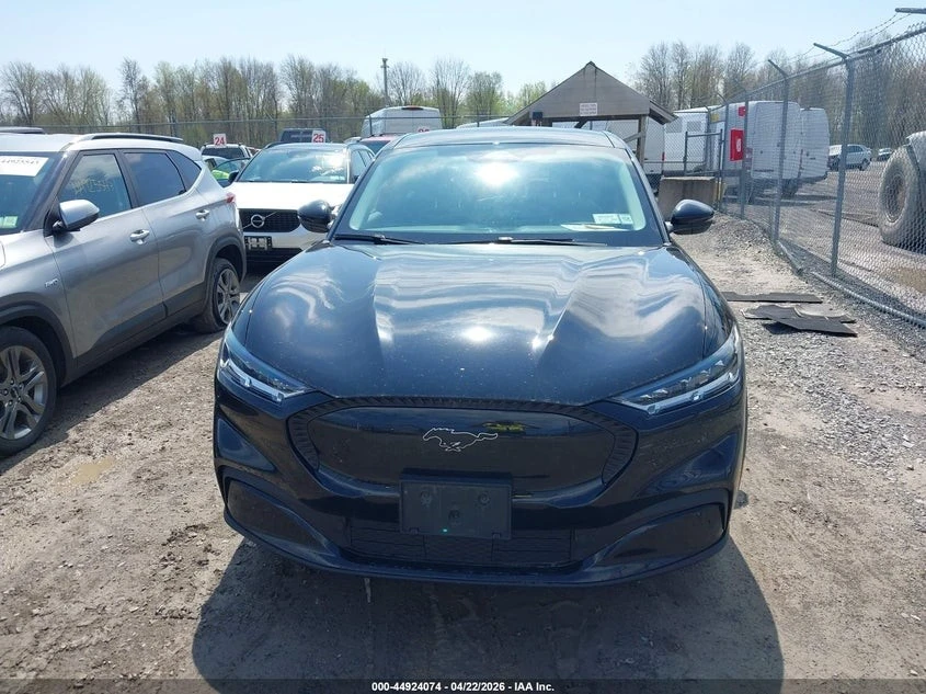 Ford Mustang Mach-E SELECT* ALL* WHEEL* DRIVE* КОЖА* ПОДГРЕВ* KEYLESS*, снимка 3 - Автомобили и джипове - 55088913