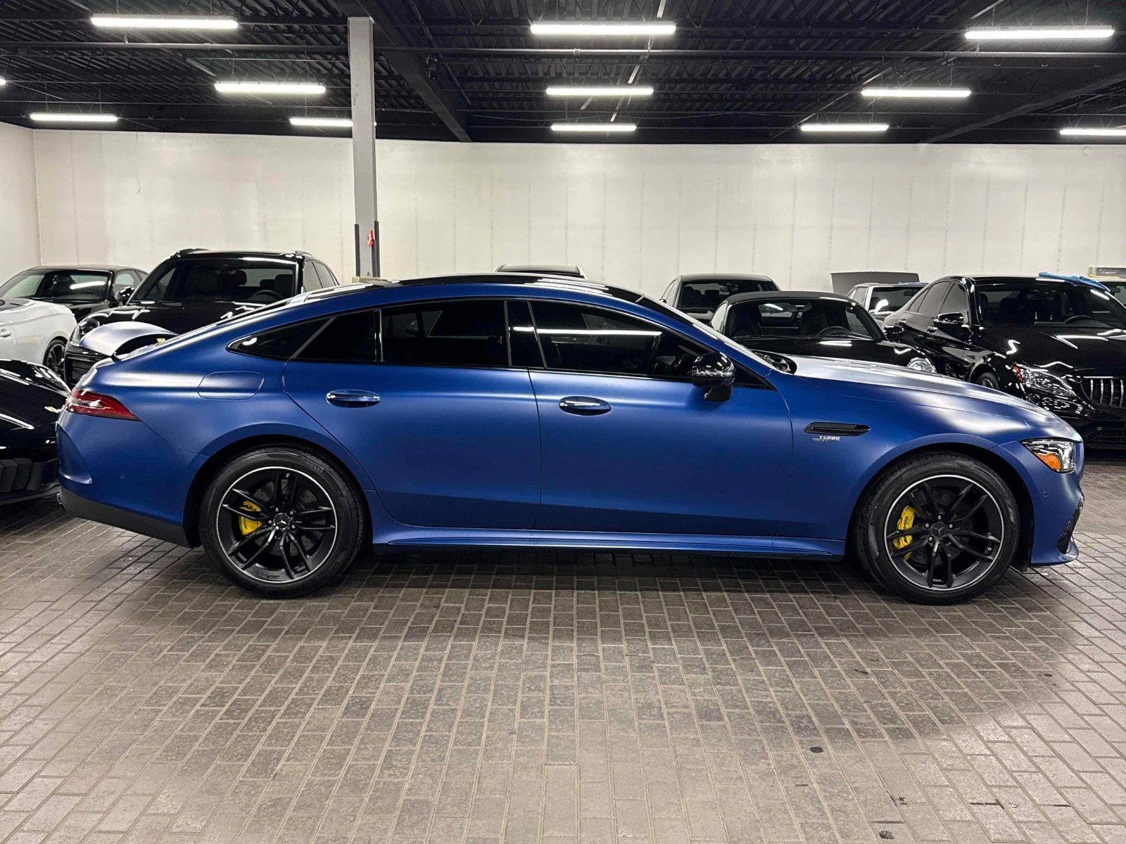 Mercedes-Benz AMG GT 53* 4MATIC* ПОДГРЕВ* ОБДУХВАНЕ* ПАНО* 360* BURMEST, снимка 3 - Автомобили и джипове - 55511872