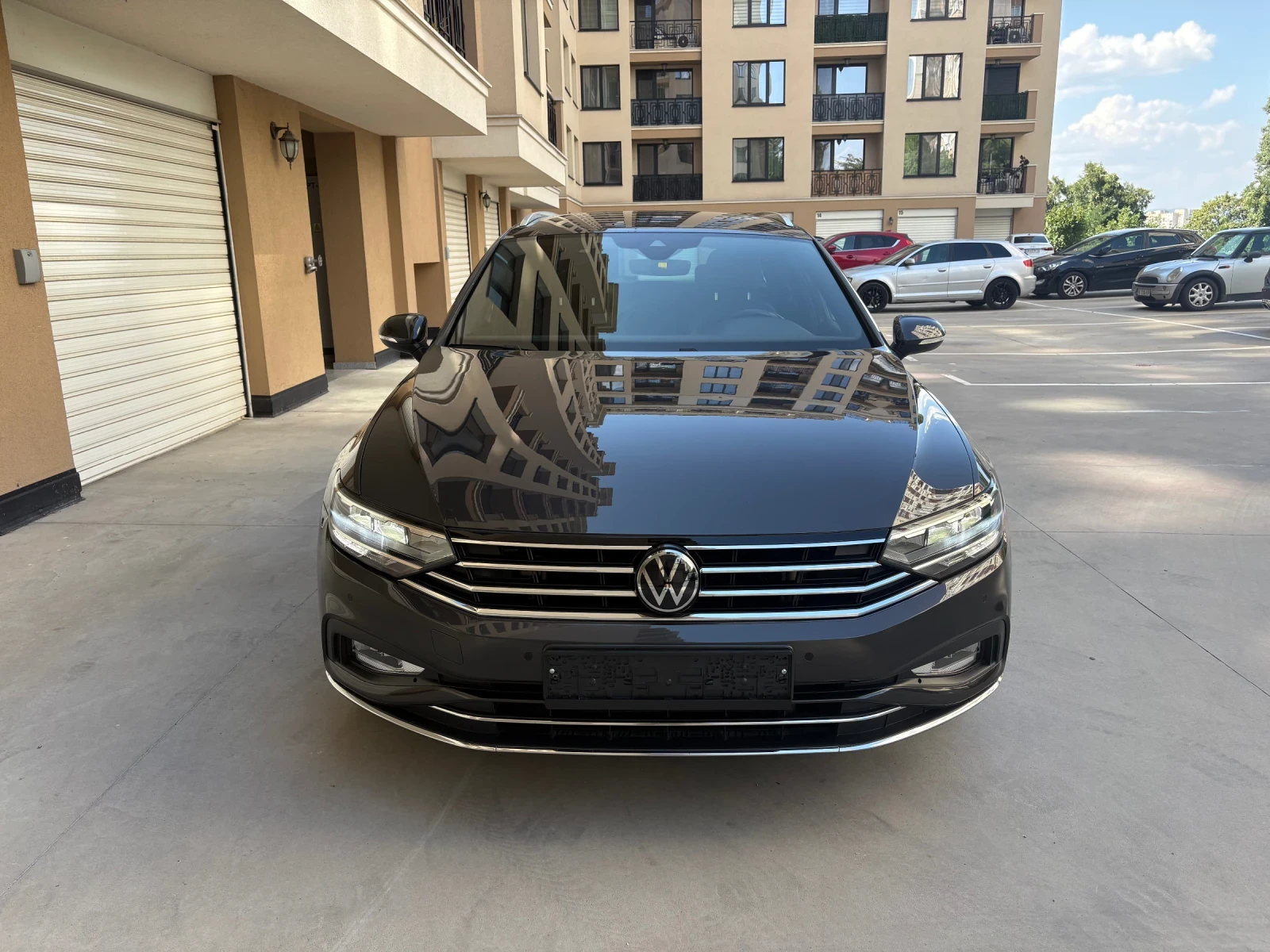 VW Passat Elegance, Digital, 4Motion, ACC, Сервизна История, снимка 5 - Автомобили и джипове - 55644376