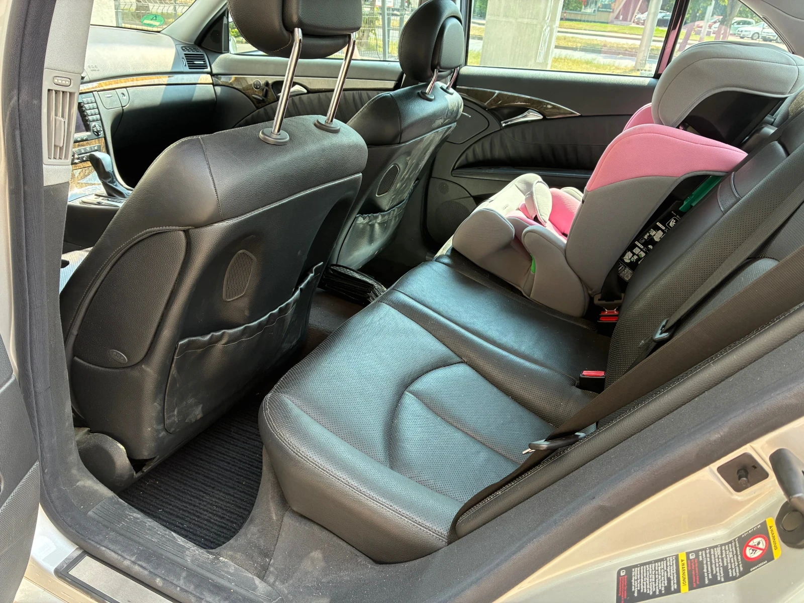 Mercedes-Benz E 320 На задно с пружини, снимка 17 - Автомобили и джипове - 55793375