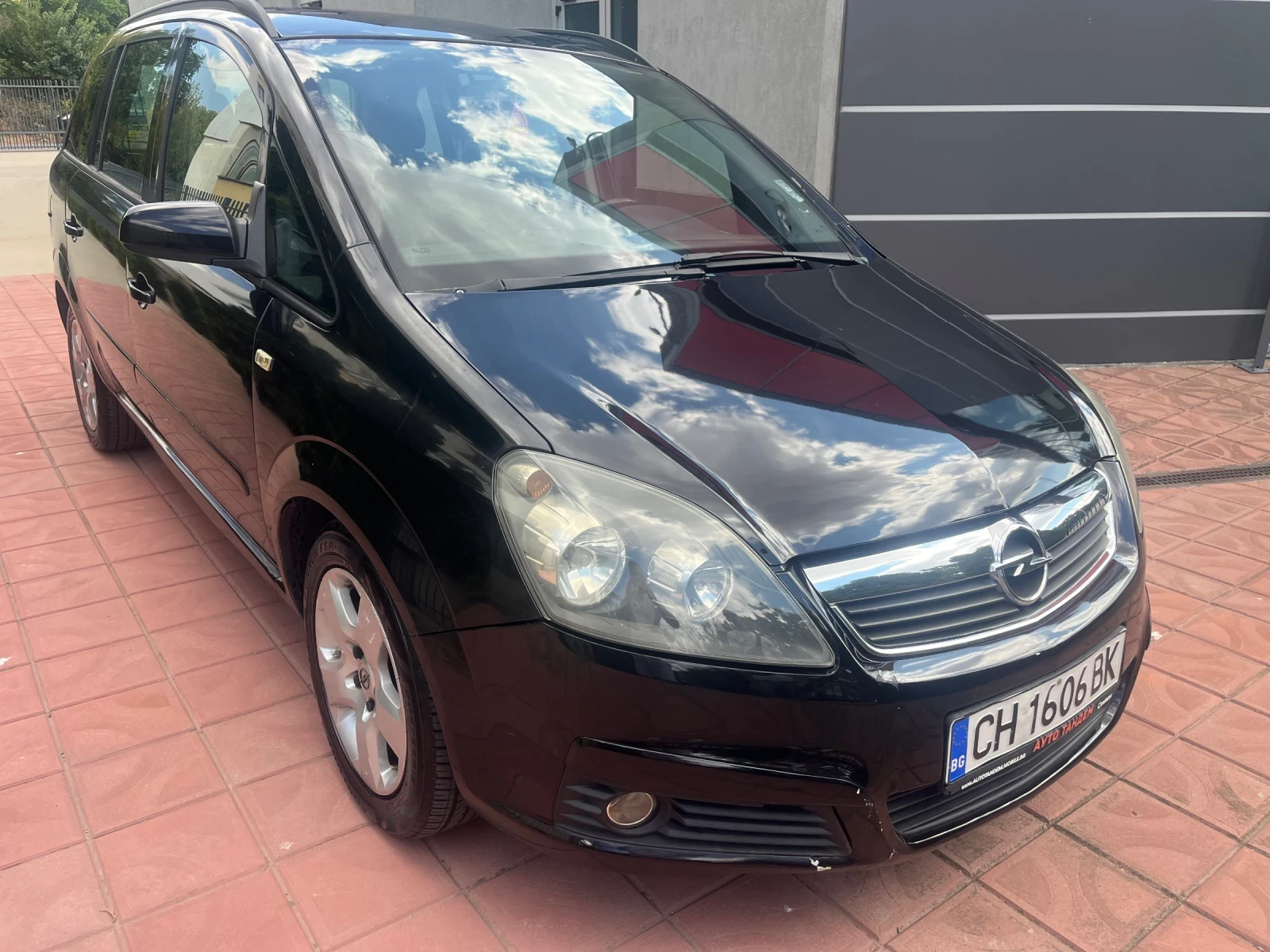 Opel Zafira 1.9 CDTI-100k.c-6 ck/7 бр Места-Вс Платено, снимка 3 - Автомобили и джипове - 55846531