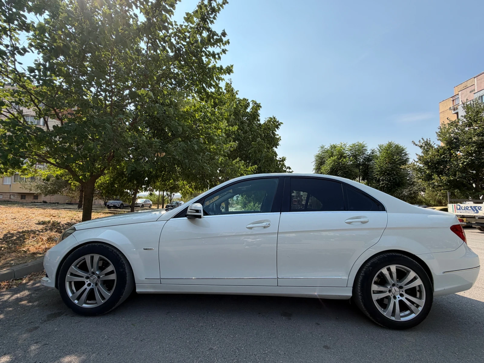 Mercedes-Benz C 250 Facelift, снимка 4 - Автомобили и джипове - 56012340