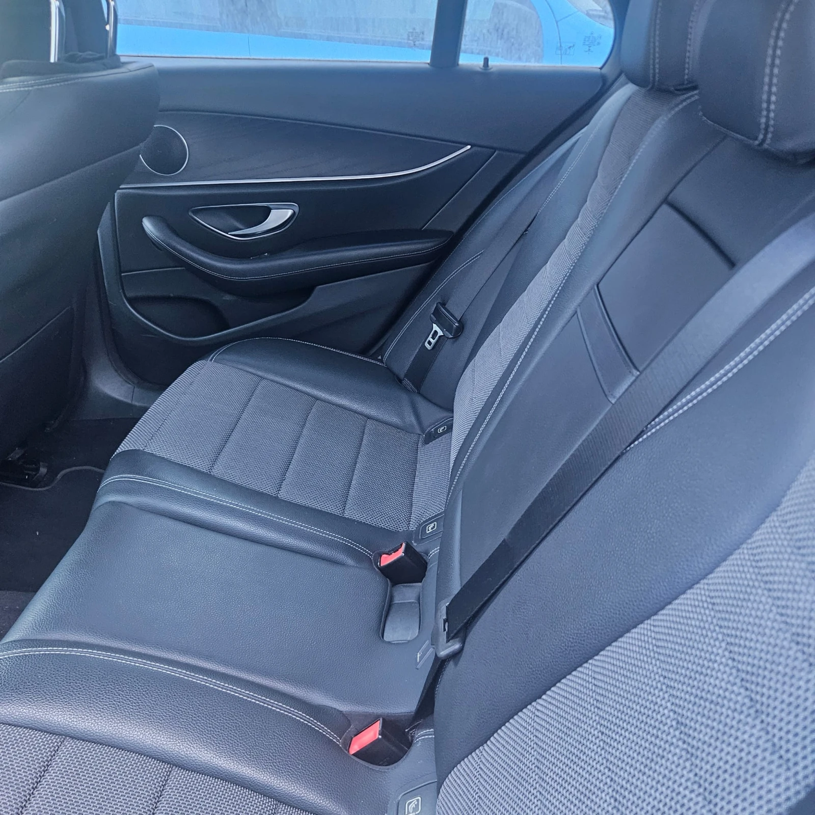 Mercedes-Benz E 220 2.2D FACE, снимка 13 - Автомобили и джипове - 56154534