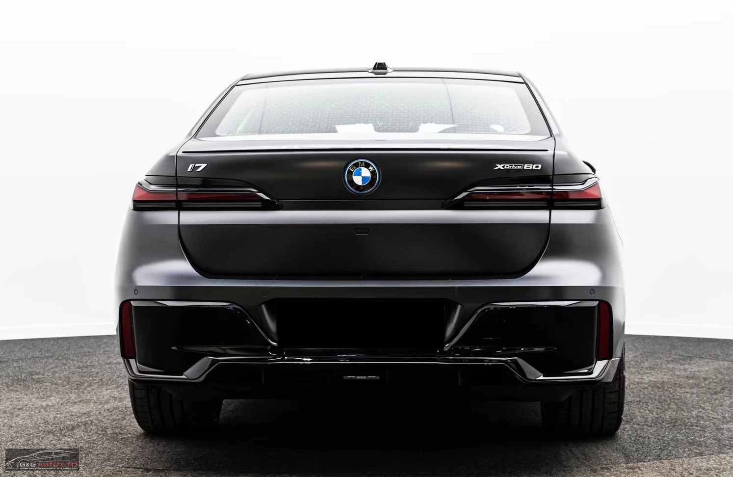 BMW i7 60/544HP/xDRIVE/B&W/M-SPORT/I-GLOW/360/SKY-LO/899z, снимка 8 - Автомобили и джипове - 56193585