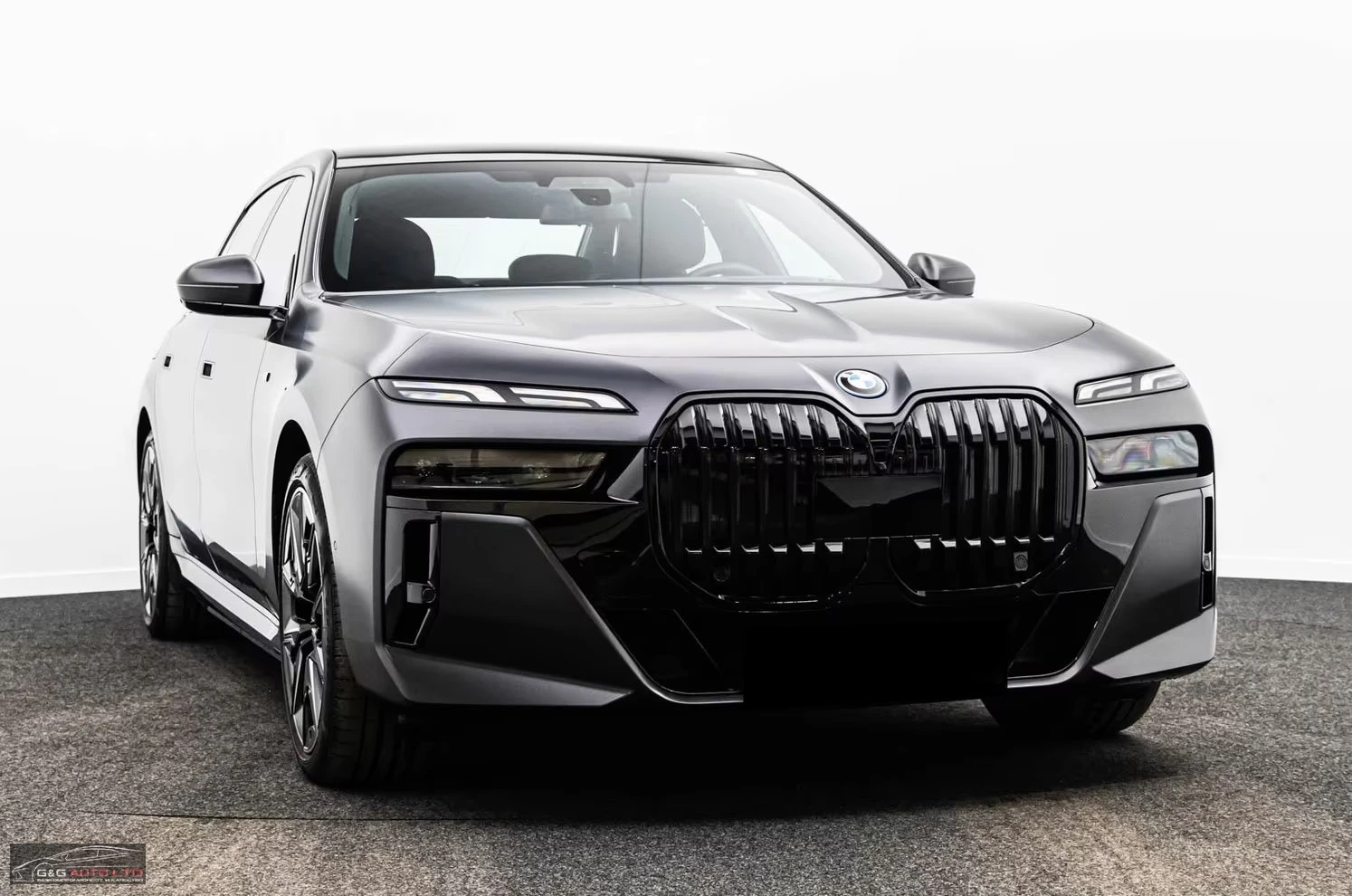 BMW i7 60/544HP/xDRIVE/B&W/M-SPORT/I-GLOW/360/SKY-LO/899z, снимка 5 - Автомобили и джипове - 56193585