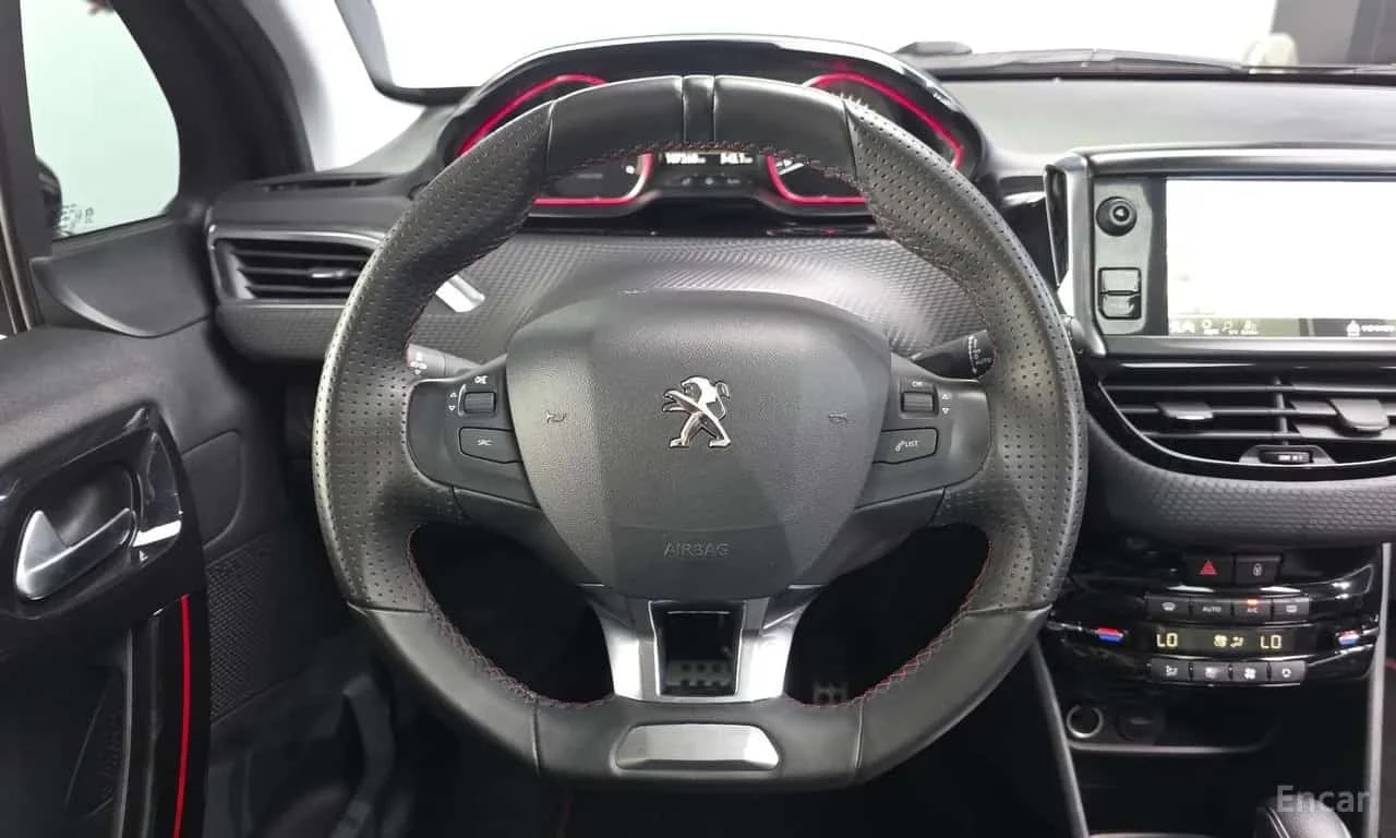 Peugeot 2008 * 1.5 BlueHDi GT Line/ФИНАНСИРАНЕ, снимка 13 - Автомобили и джипове - 56332051