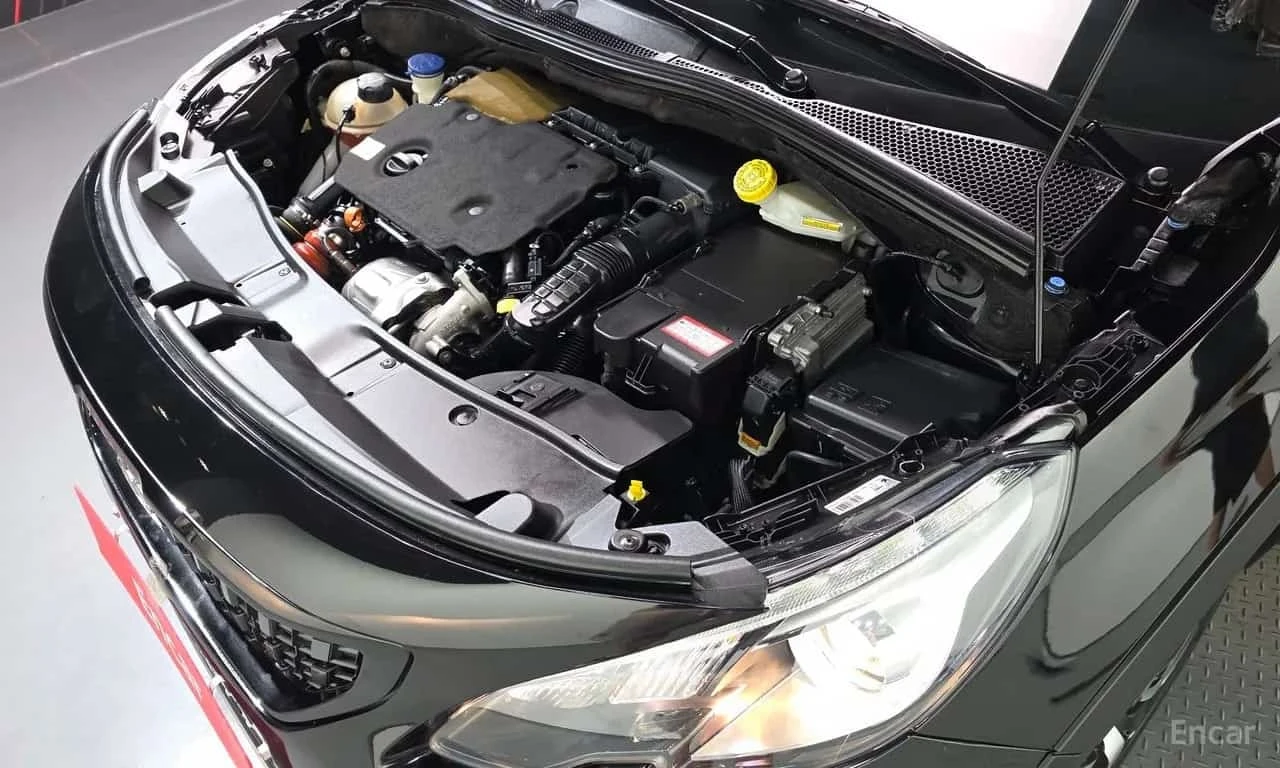 Peugeot 2008 * 1.5 BlueHDi GT Line/ФИНАНСИРАНЕ, снимка 6 - Автомобили и джипове - 56332051