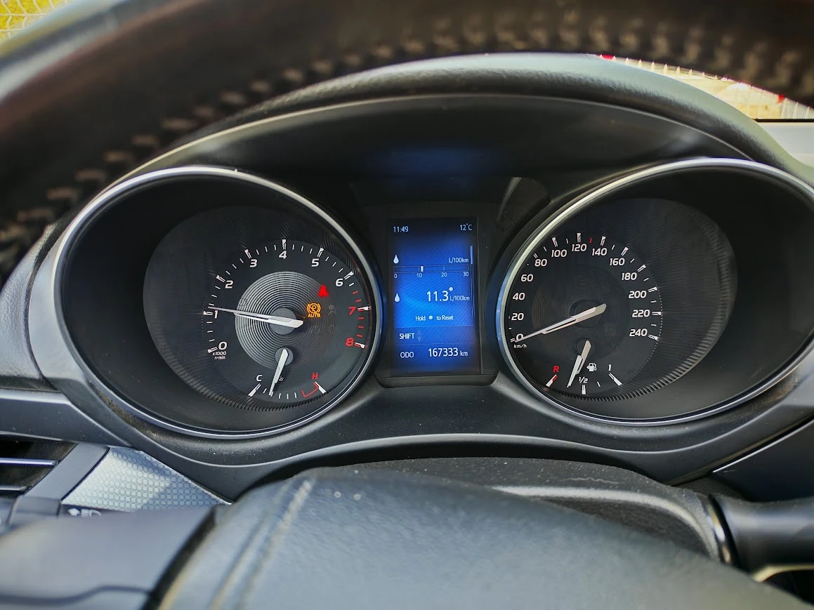 Toyota Avensis, снимка 11 - Автомобили и джипове - 56390017