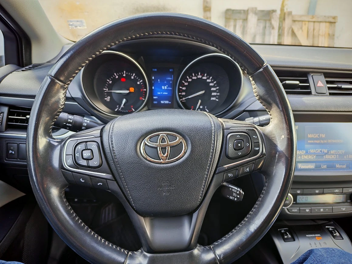 Toyota Avensis, снимка 9 - Автомобили и джипове - 56390017