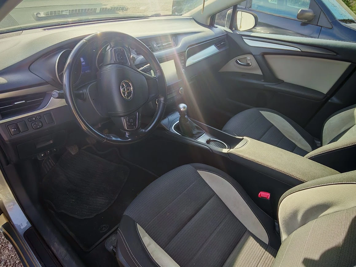 Toyota Avensis, снимка 5 - Автомобили и джипове - 56390017