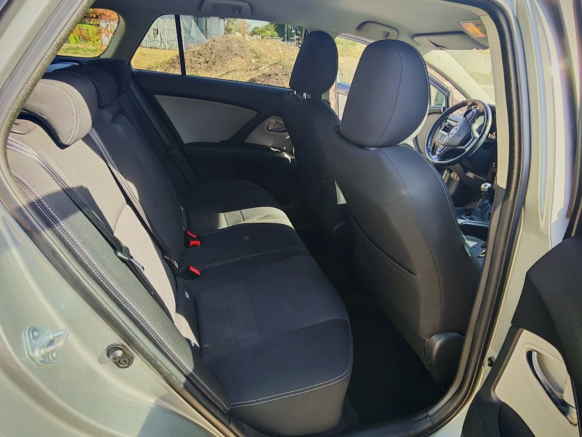 Toyota Avensis, снимка 6 - Автомобили и джипове - 56390017