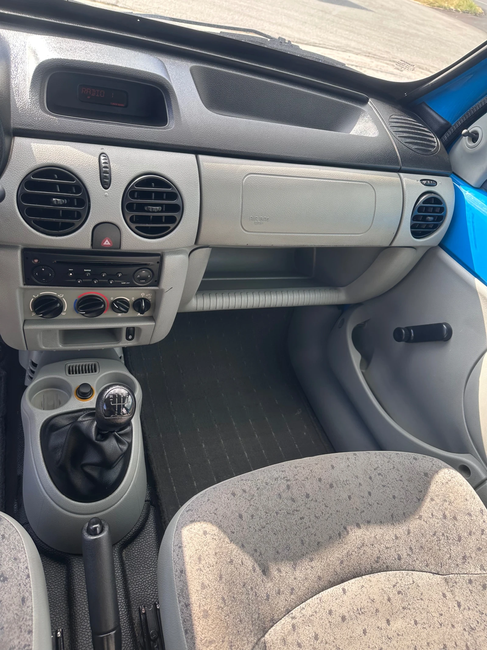 Renault Kangoo 1.5 DCI, снимка 11 - Автомобили и джипове - 56661721