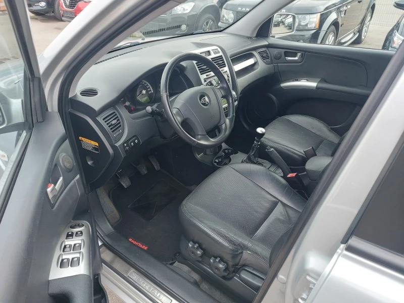 Kia Sportage 2.0 CRDI, 4х4, ИТАЛИЯ, снимка 7 - Автомобили и джипове - 40323782