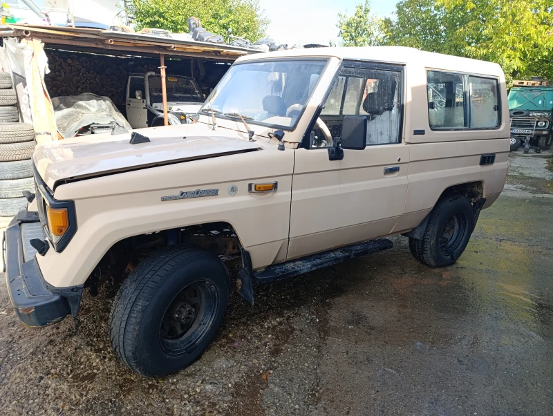 Toyota Land cruiser J73 2.5td, снимка 2 - Автомобили и джипове - 47526732