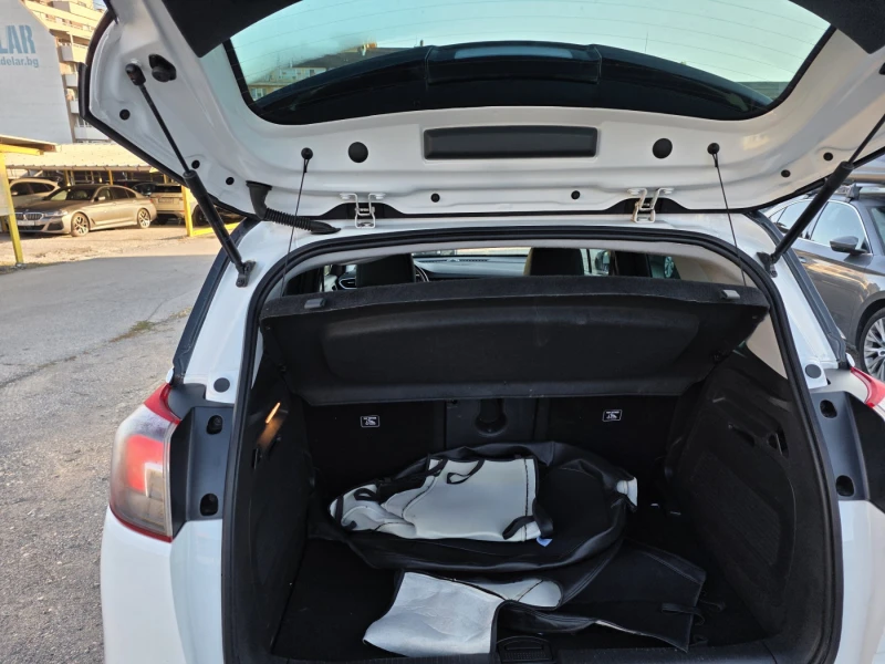 Opel Crossland X, снимка 11 - Автомобили и джипове - 52083593