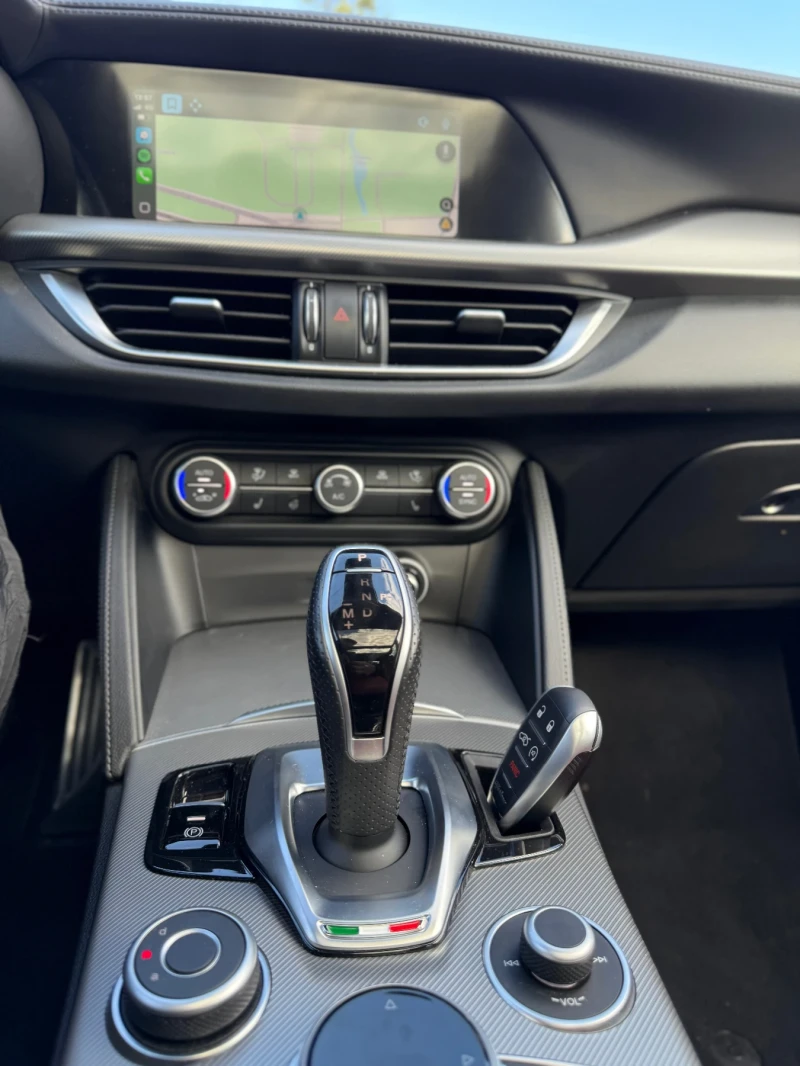 Alfa Romeo Stelvio Veloce 2.0 Q4, снимка 15 - Автомобили и джипове - 52438966