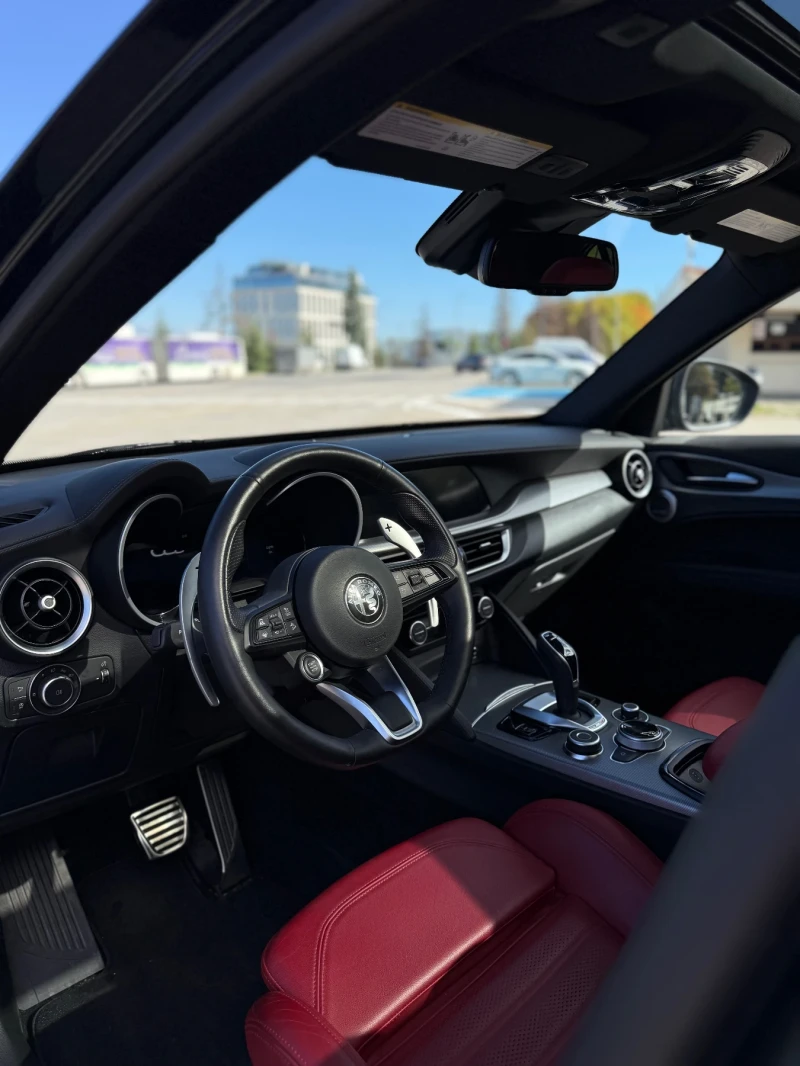 Alfa Romeo Stelvio Veloce 2.0 Q4, снимка 8 - Автомобили и джипове - 52438966
