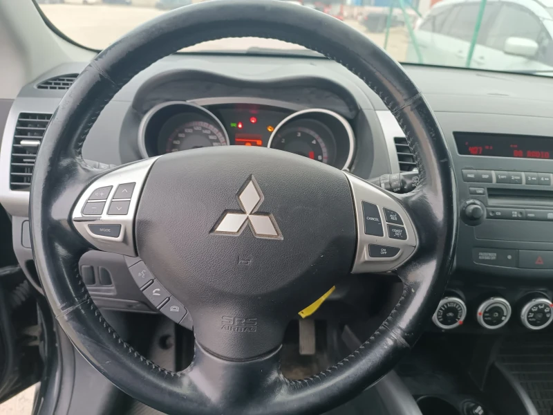 Mitsubishi Outlander 2.0 D, 4x4, 7 места, ПЕРФЕКТЕН, ЛИЗИНГ , снимка 8 - Автомобили и джипове - 53093369
