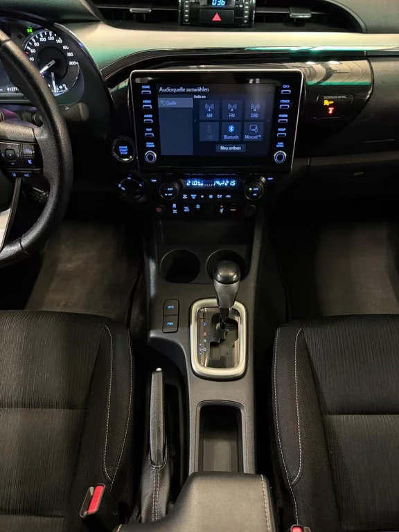 Toyota Hilux DOUBLE-CAB/204HP/EXECUTIVE/CAM/LED/NAVI/CPLAY/682q, снимка 11 - Автомобили и джипове - 56085246
