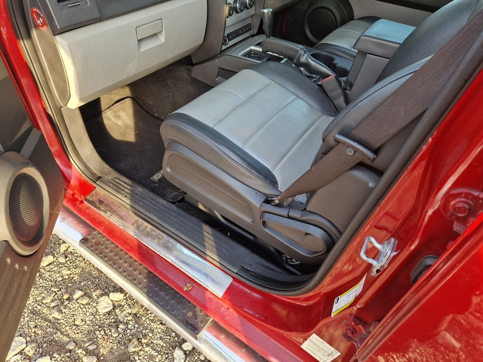 Dodge Nitro 3.7 v6 SXT | Mobile.bg — изображение 13