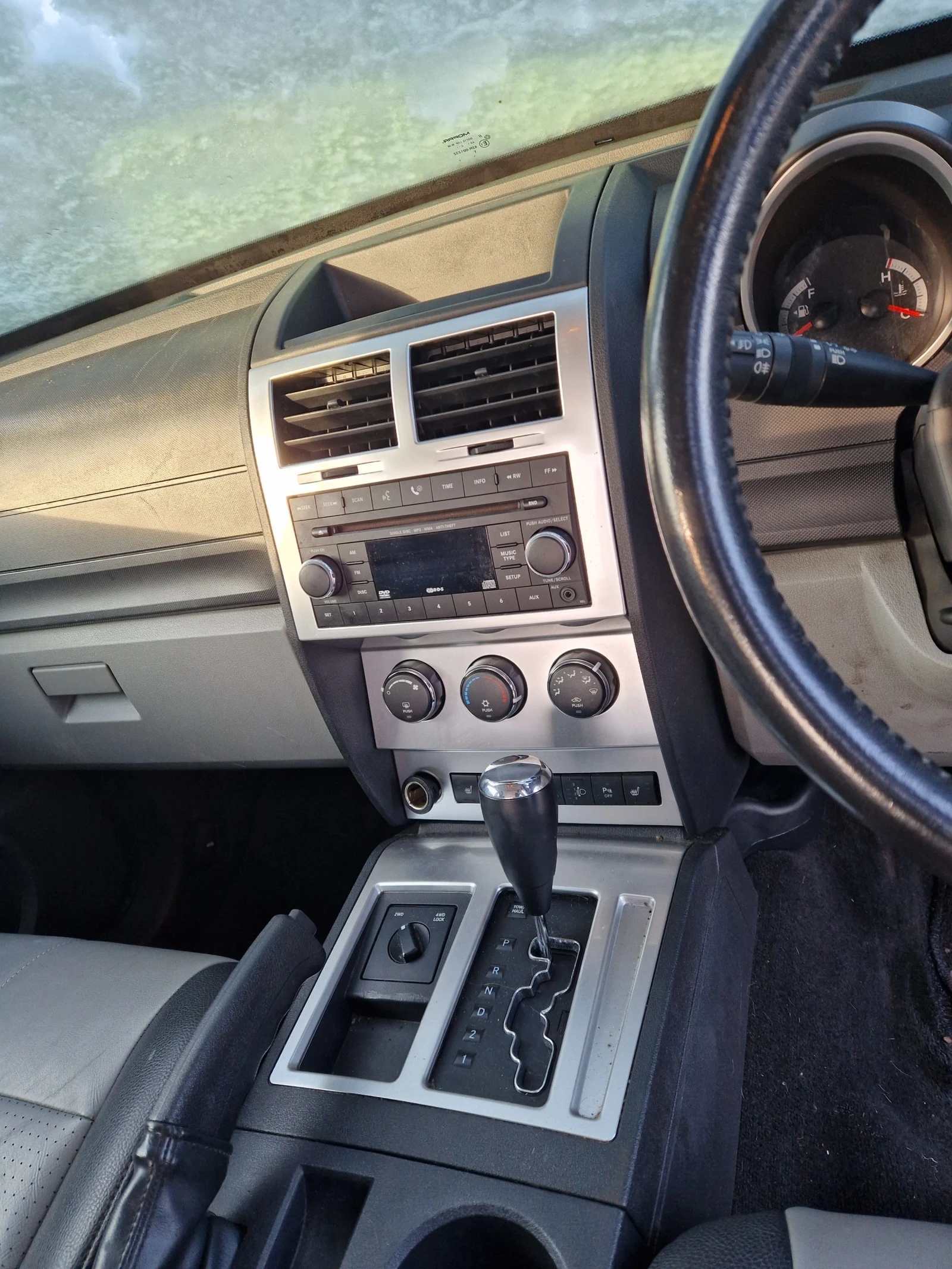 Dodge Nitro 3.7 v6 SXT | Mobile.bg — изображение 15