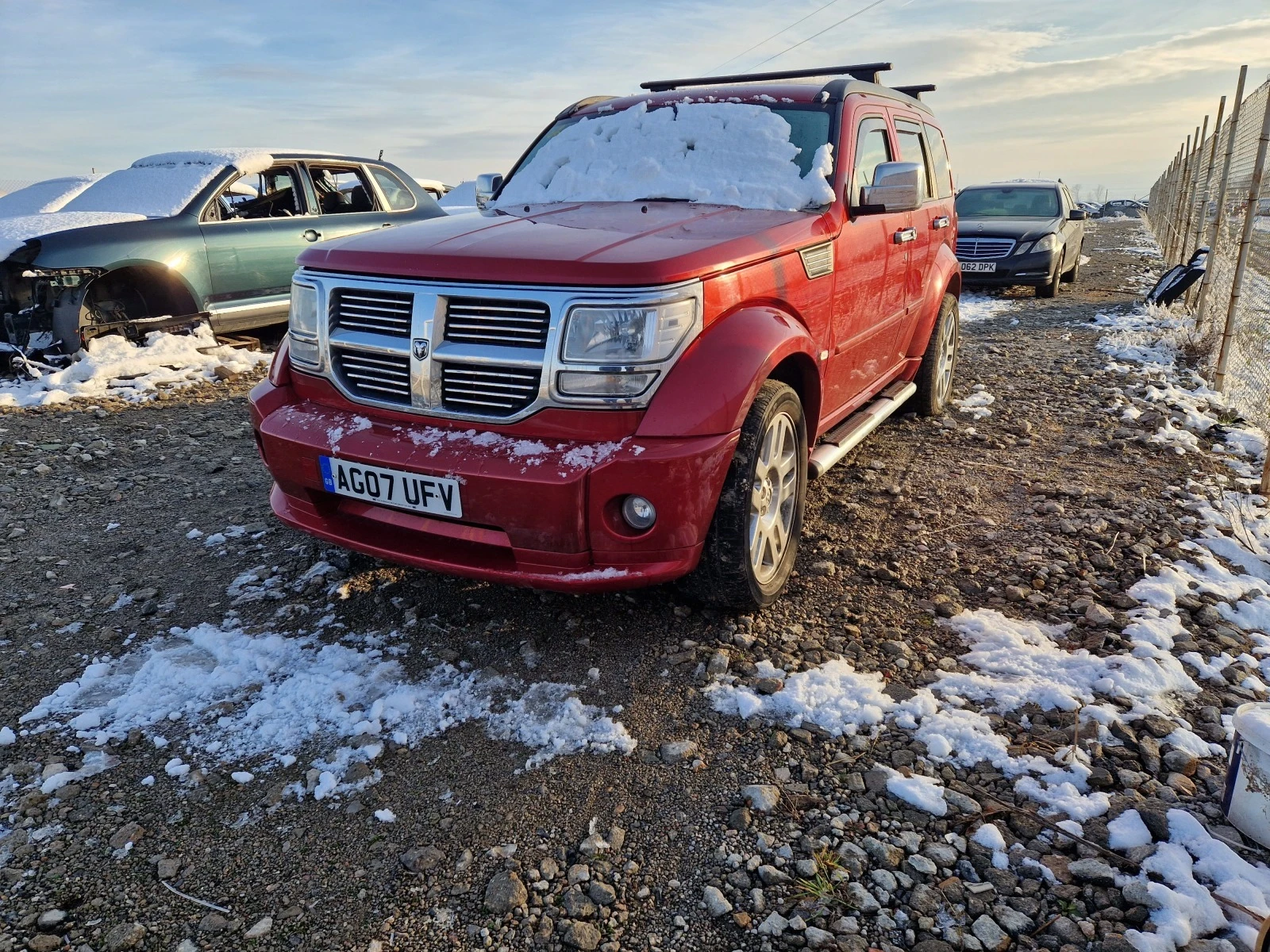 Dodge Nitro 3.7 v6 SXT - изображение 3