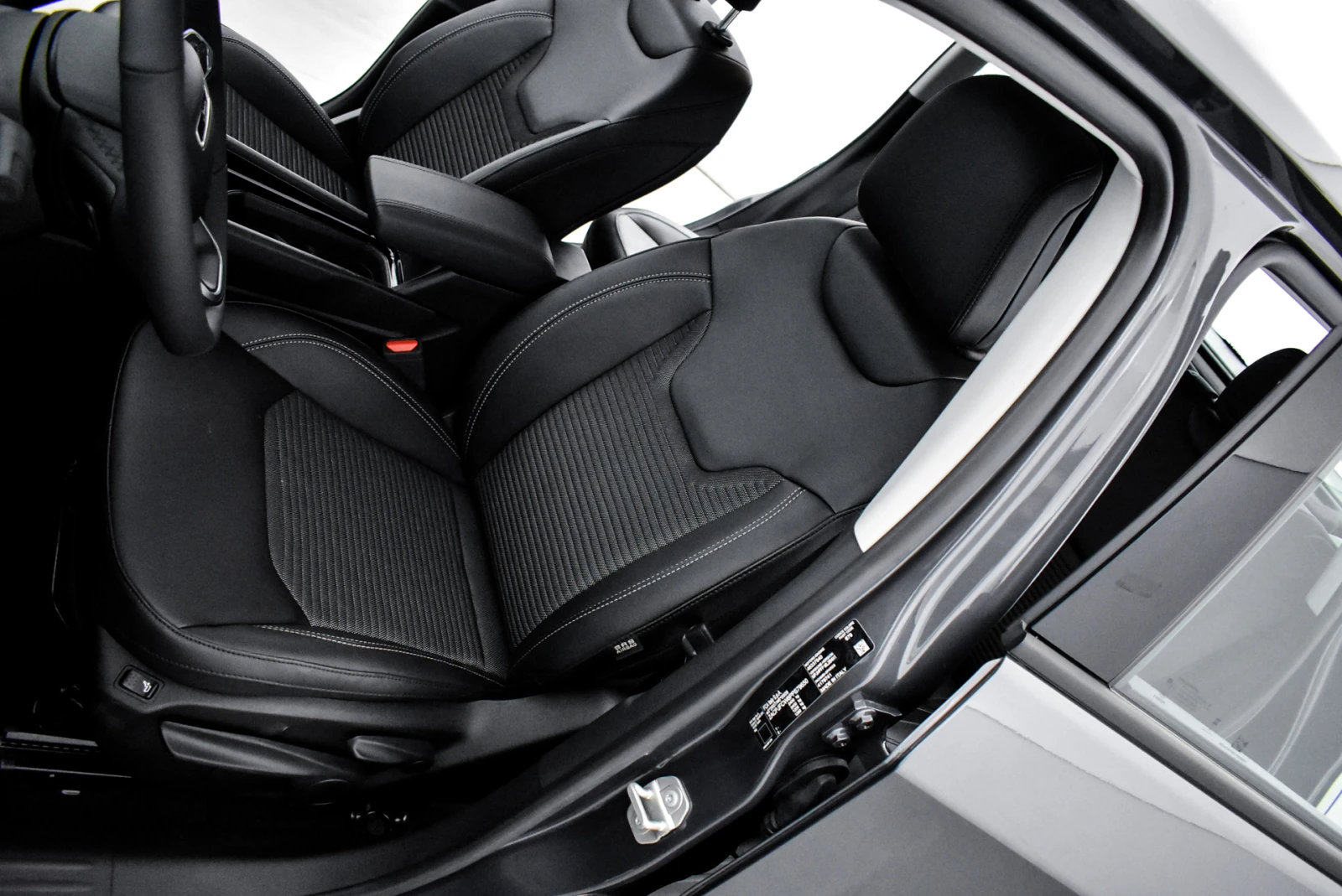 Jeep Compass ALTITUDE 1.3 PHEV Petrol 190 hp AT6 4xe | Mobile.bg   12