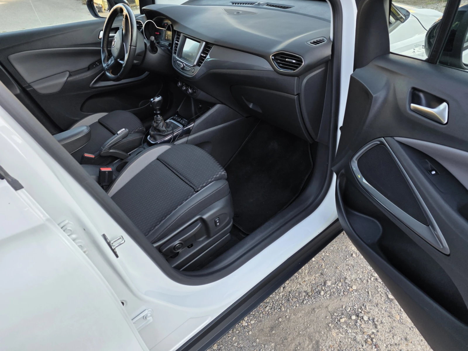 Opel Crossland X  - изображение 9