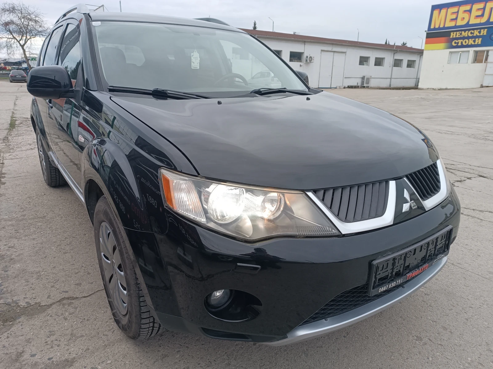 Mitsubishi Outlander 2.0 D, 4x4, 7 места, ПЕРФЕКТЕН, ЛИЗИНГ  - изображение 2